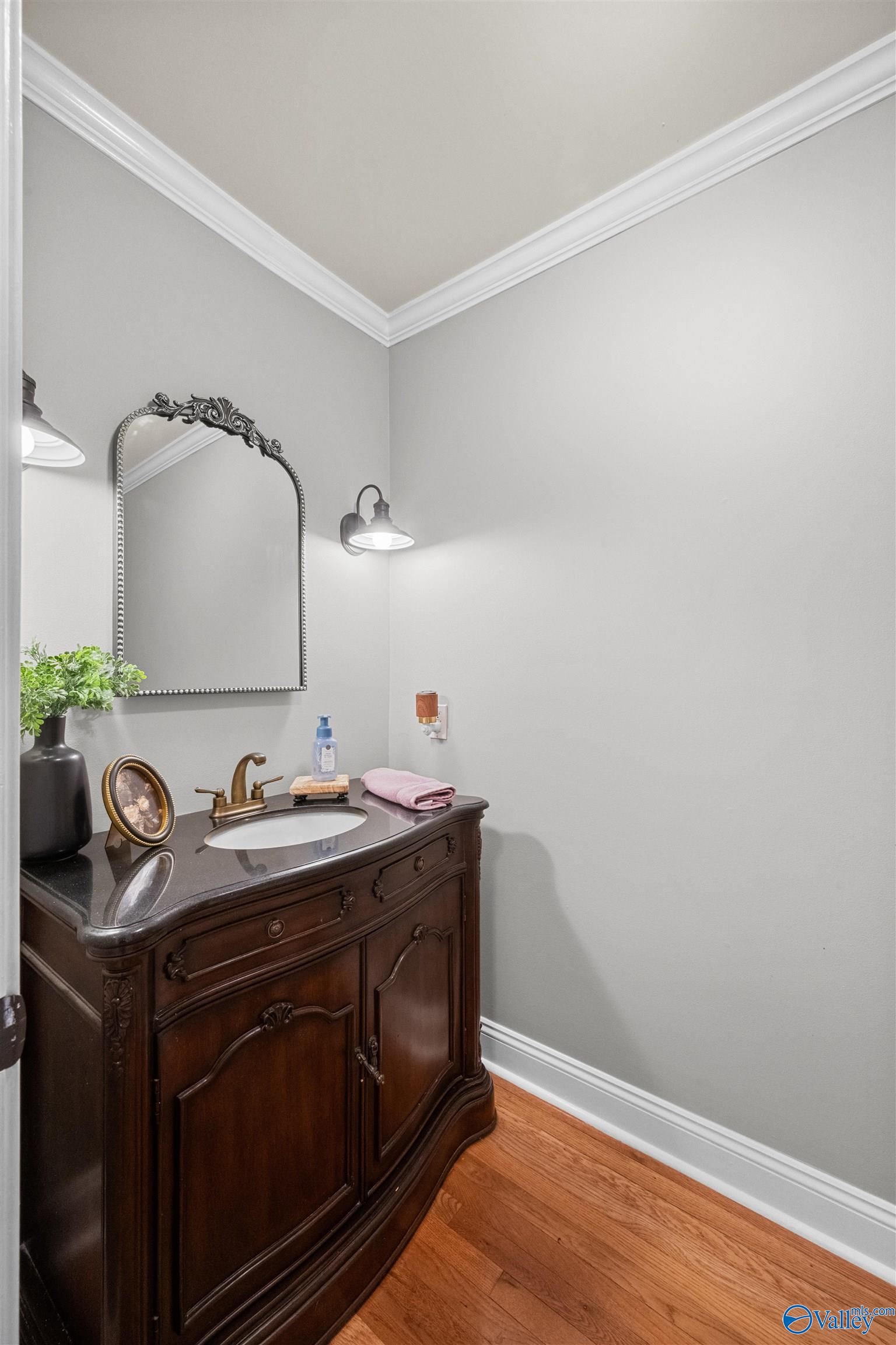 325 Rowan Cut Off Road