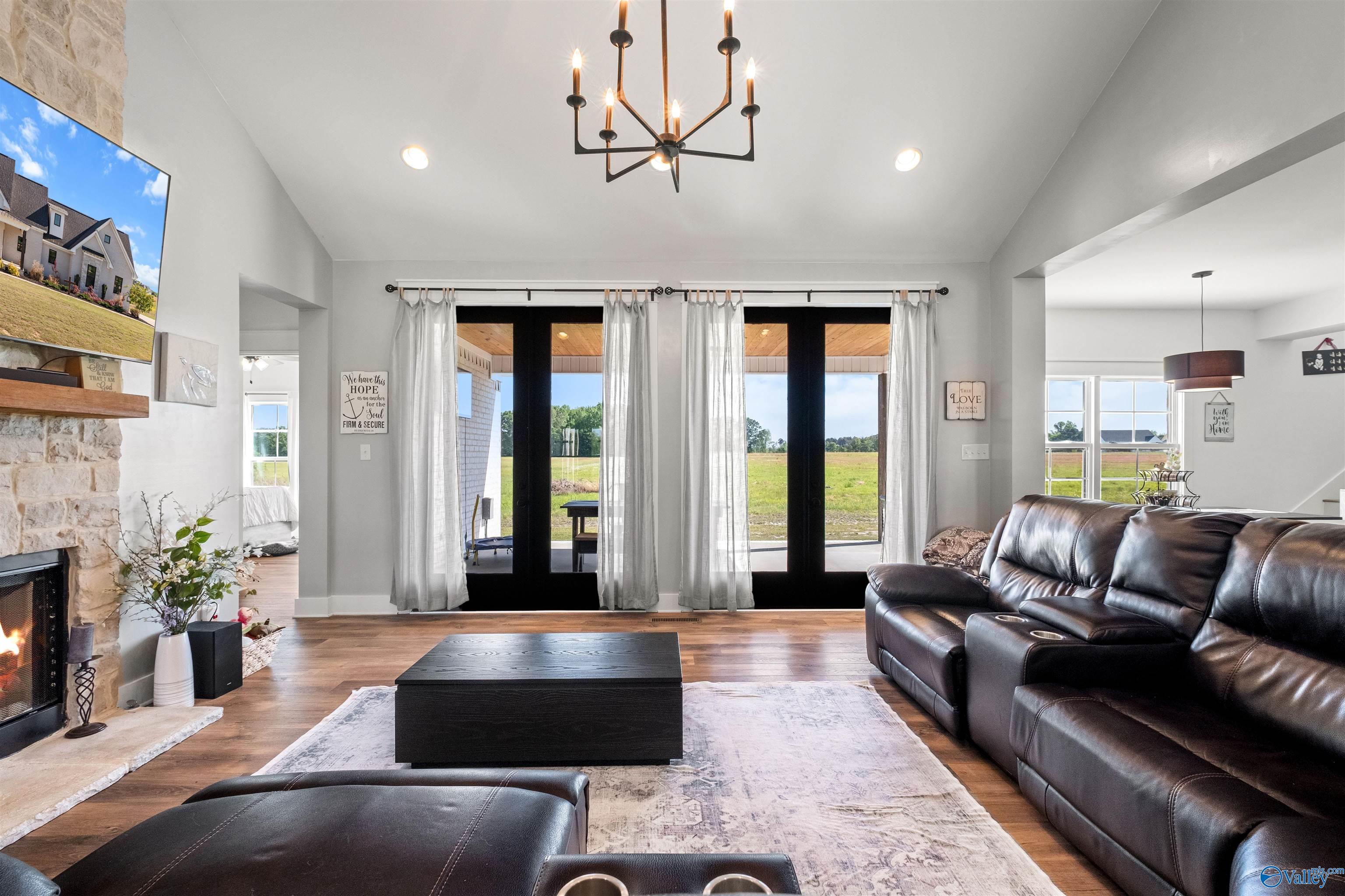 135 Caldwell Trail