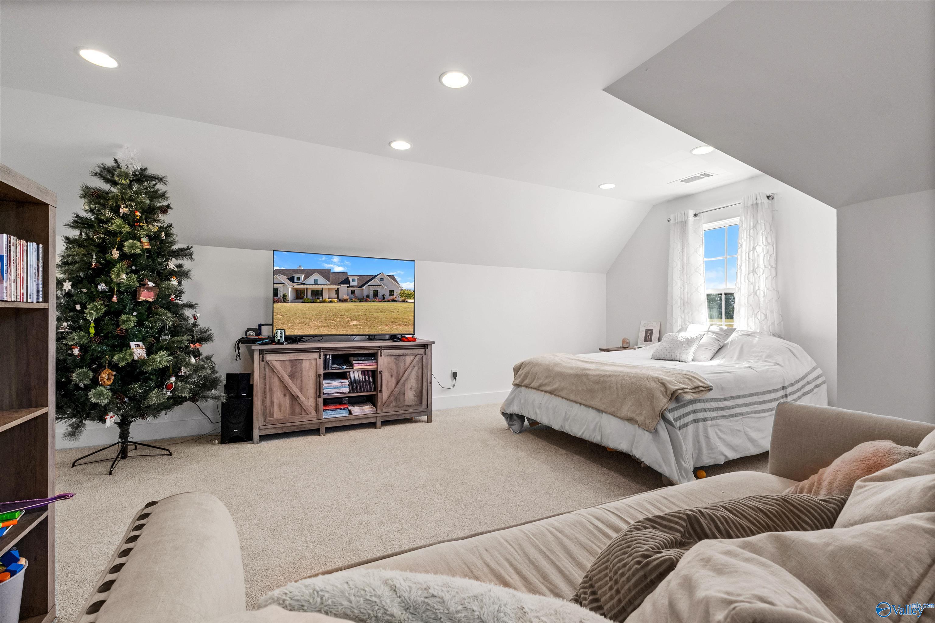 135 Caldwell Trail