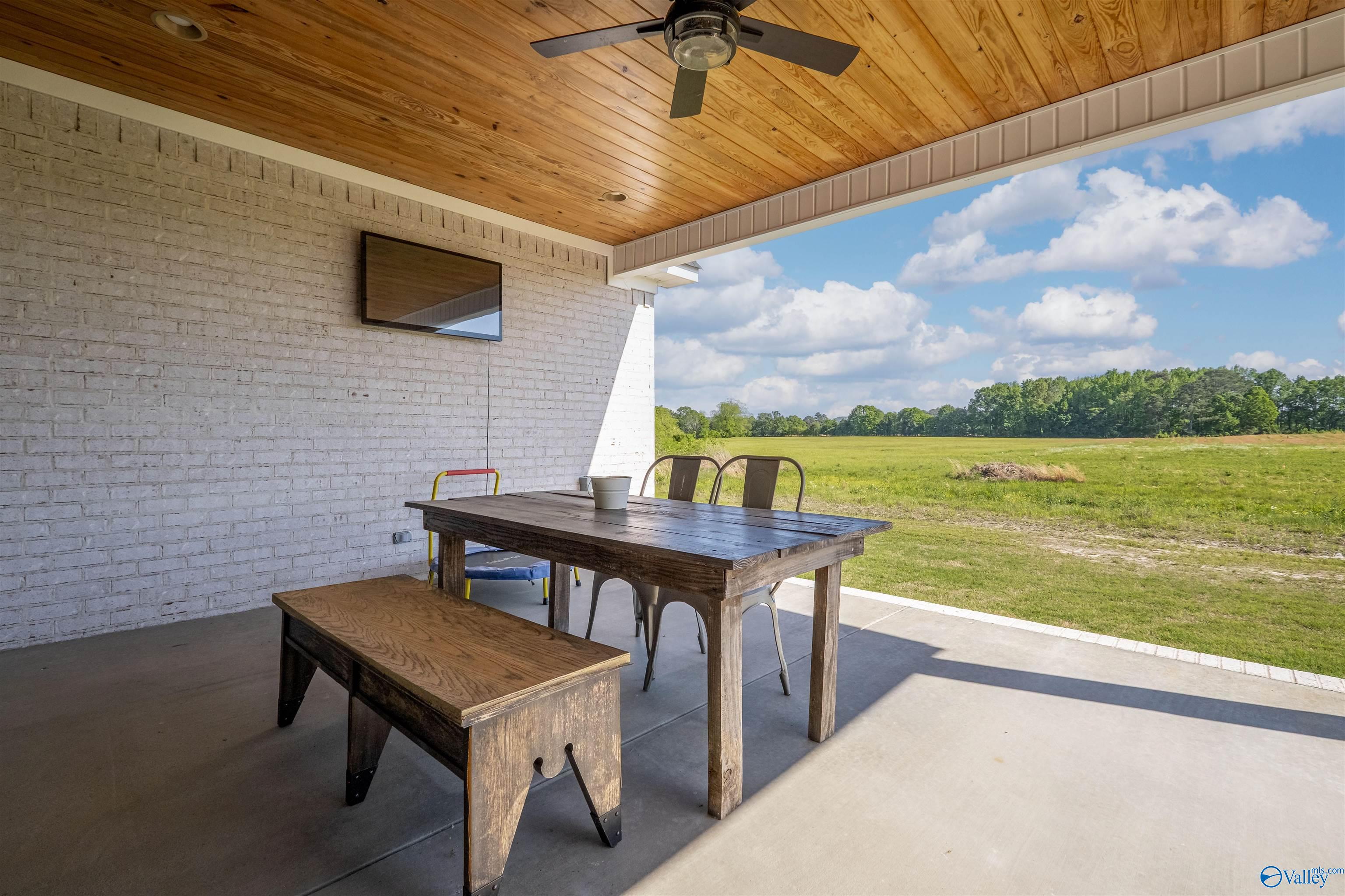 135 Caldwell Trail