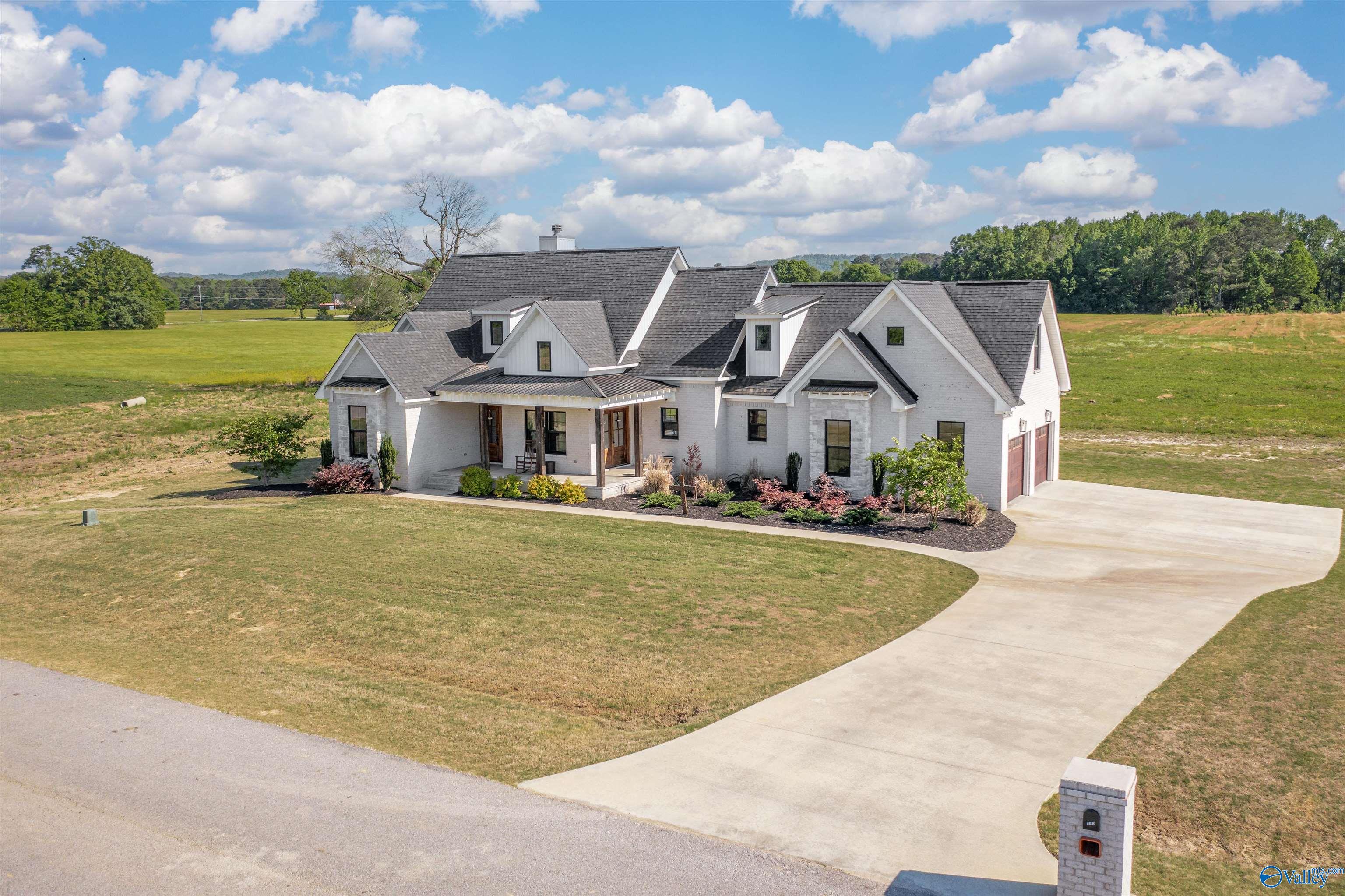135 Caldwell Trail