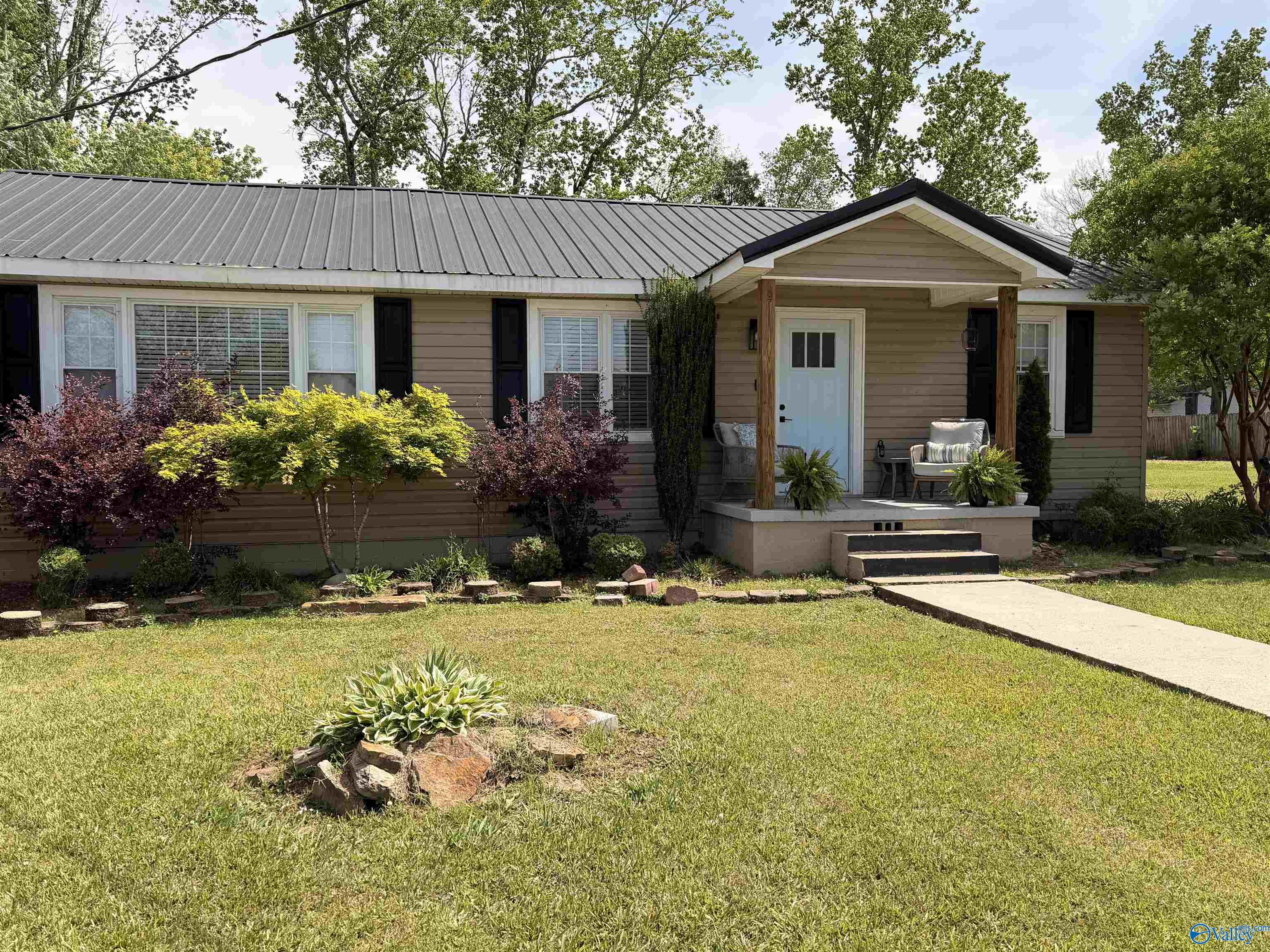 202 Ward Circle