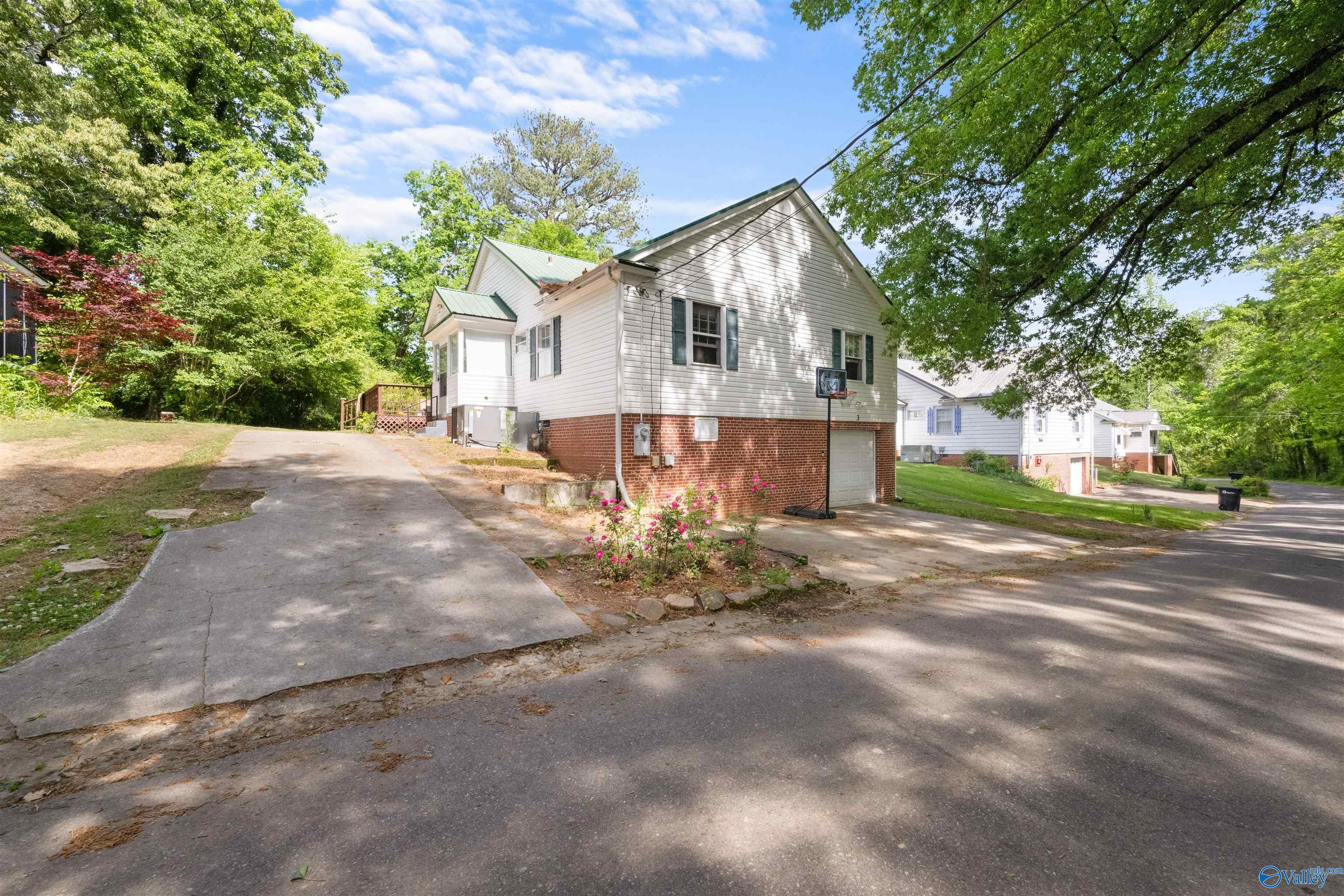 3 Edgemont Drive