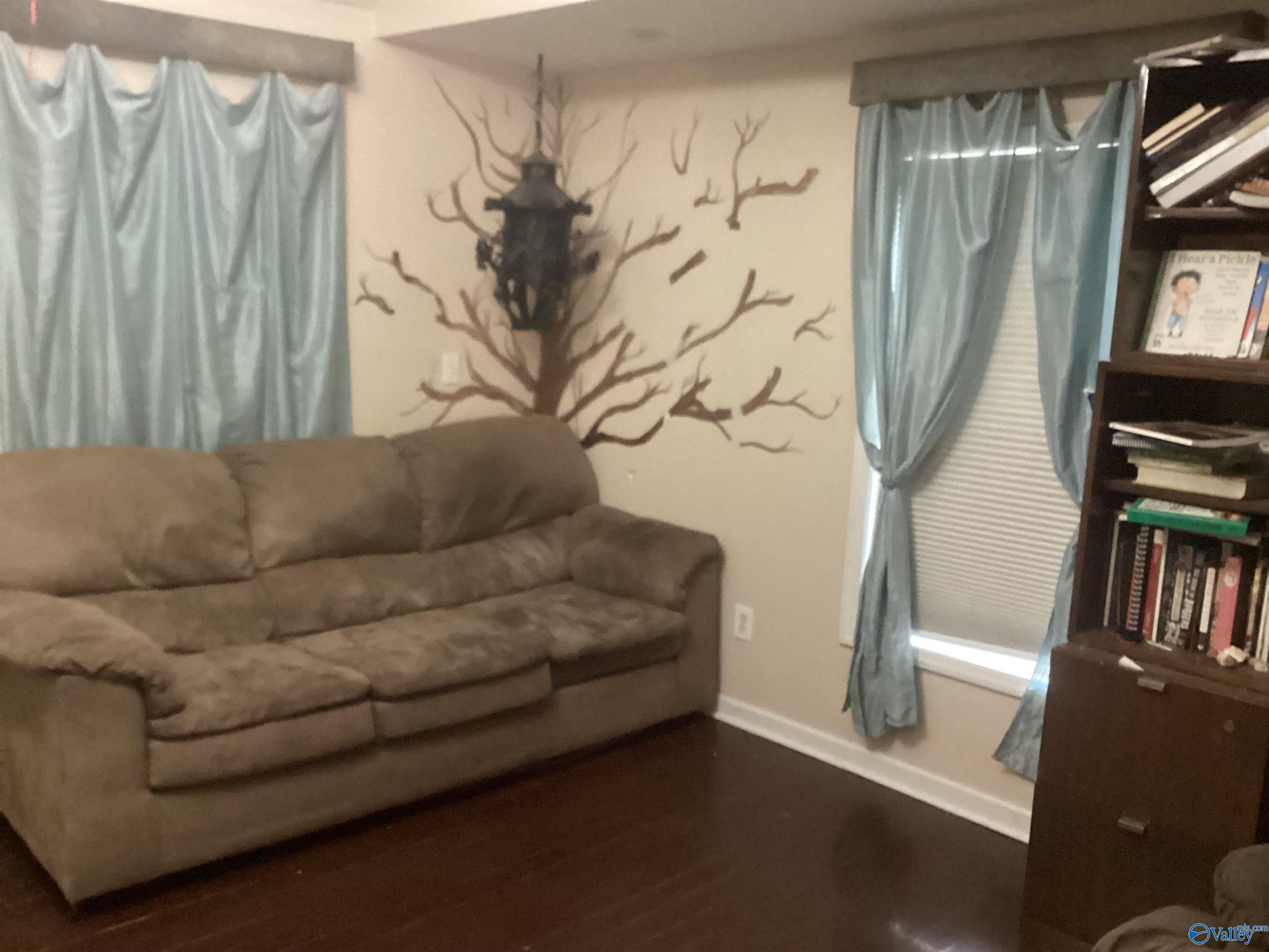 1402 Green Valley Road