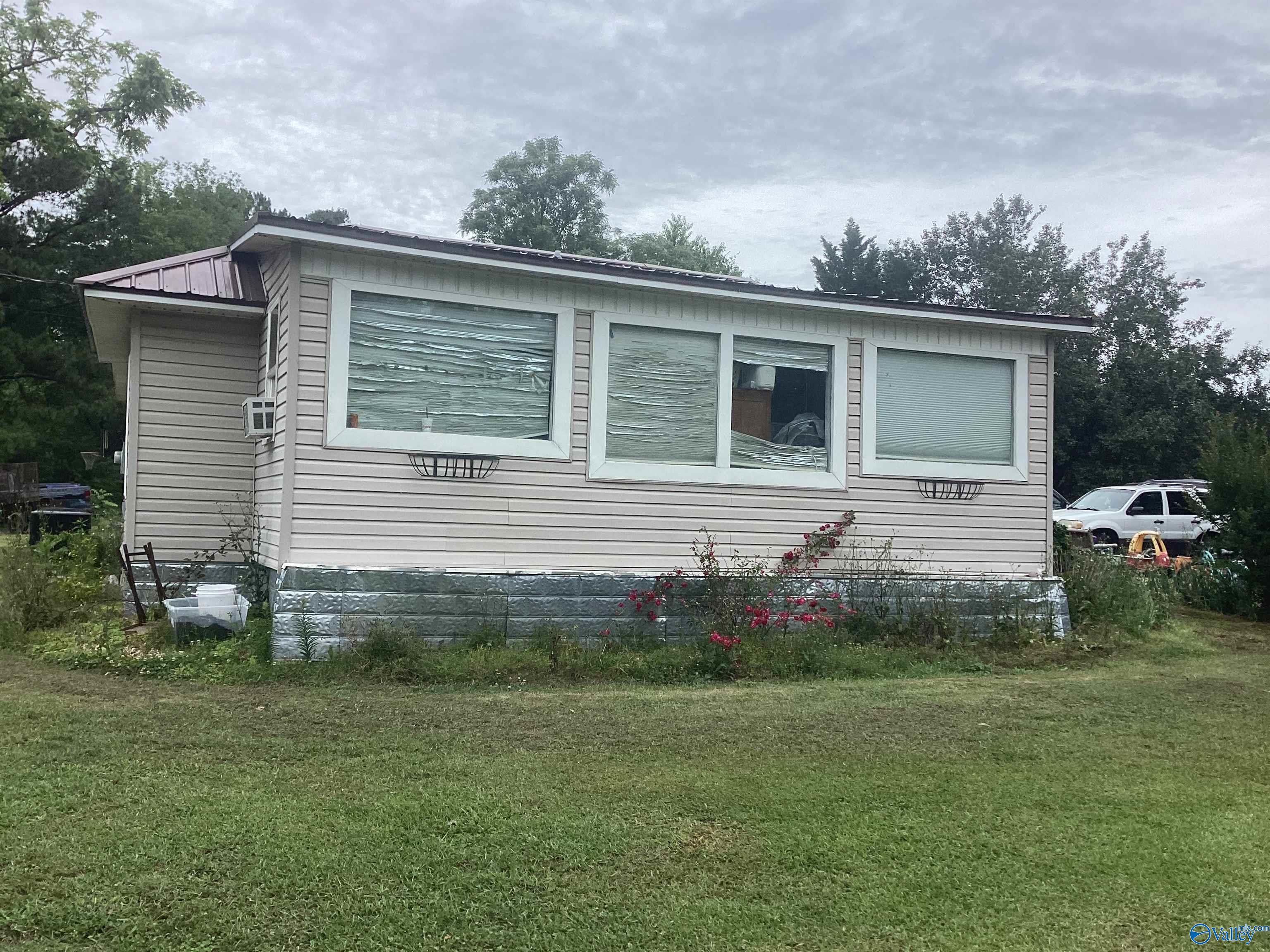 1402 Green Valley Road
