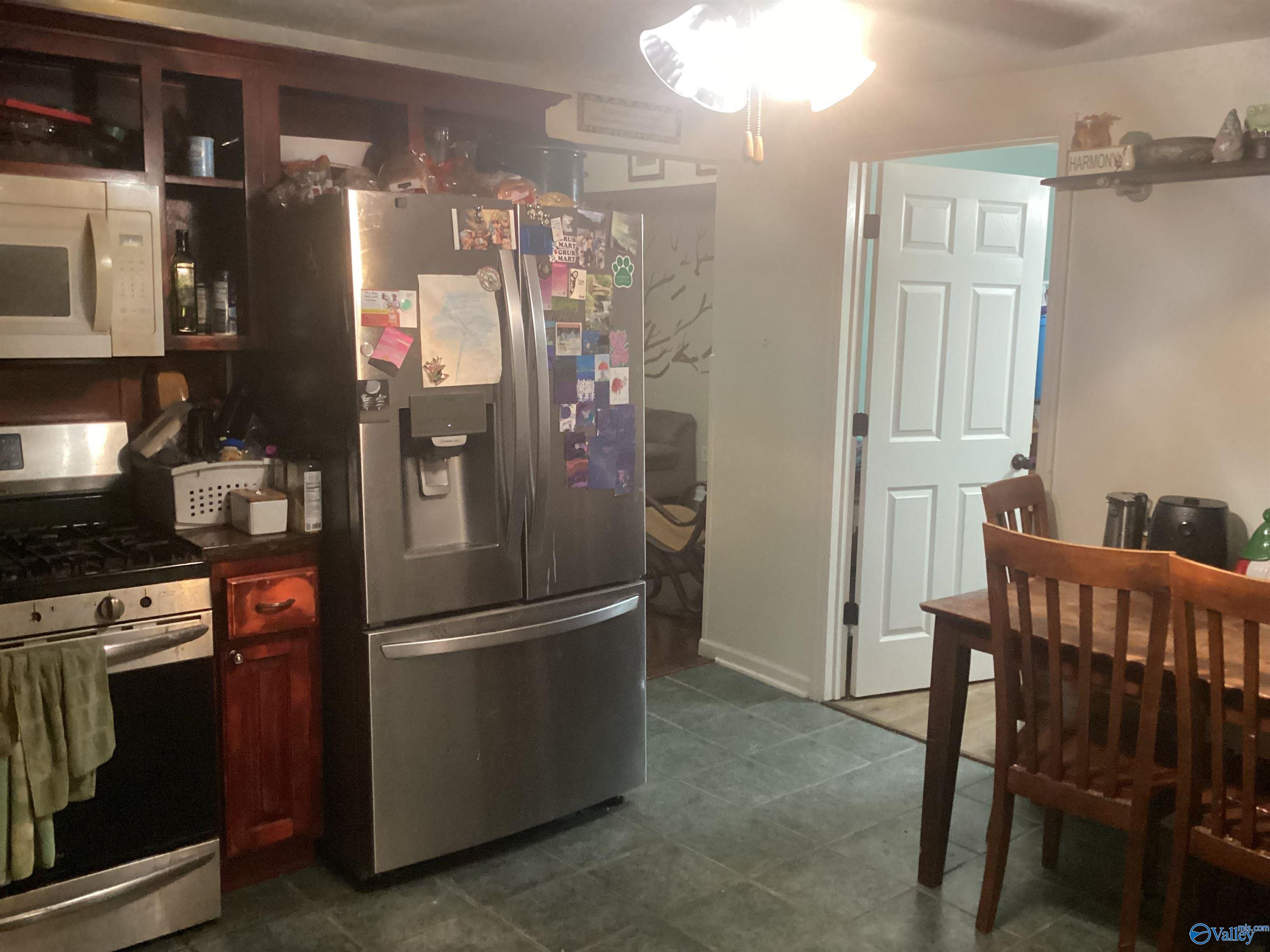 1402 Green Valley Road