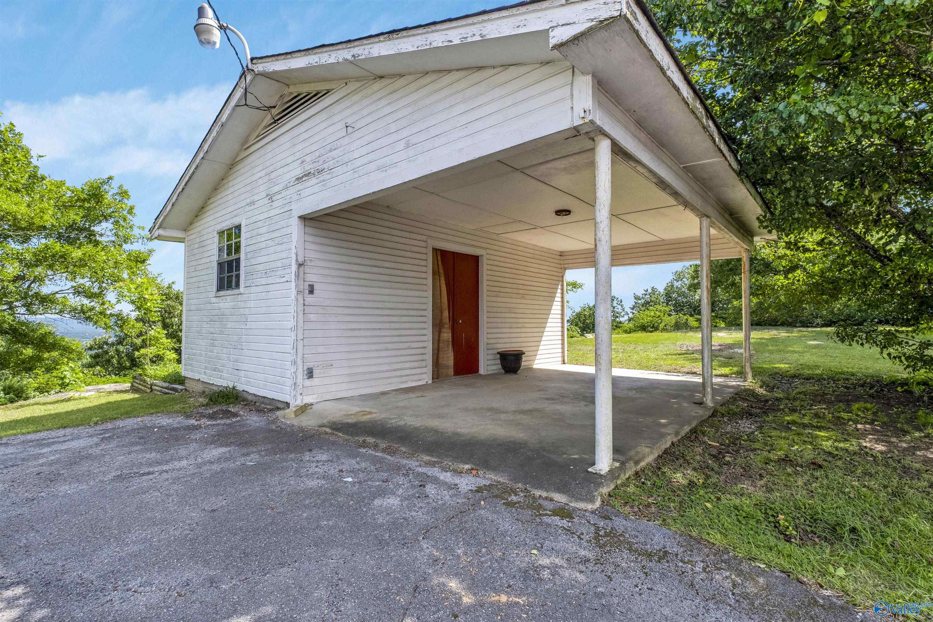 1131 Bellevue Drive