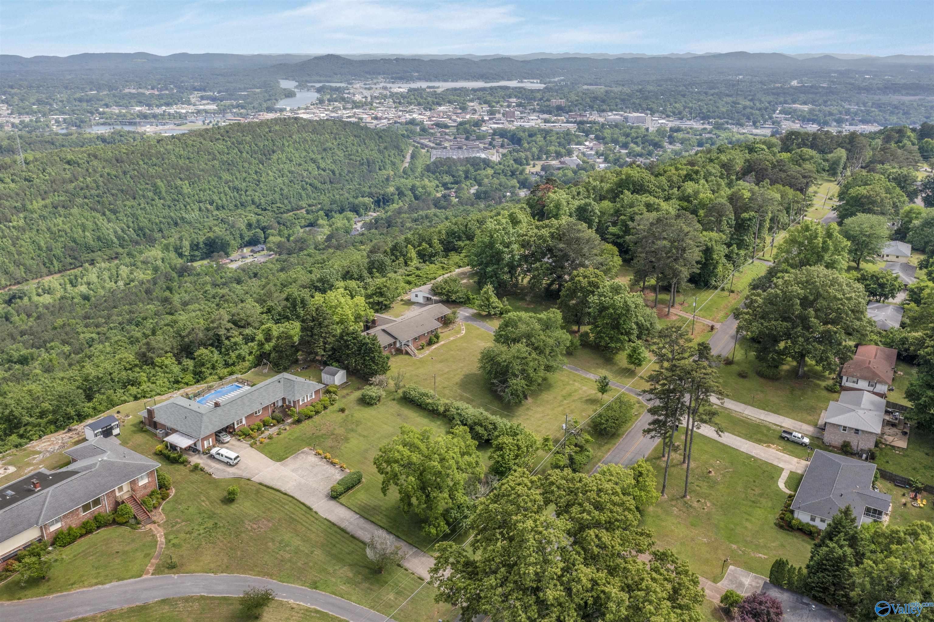 1131 Bellevue Drive