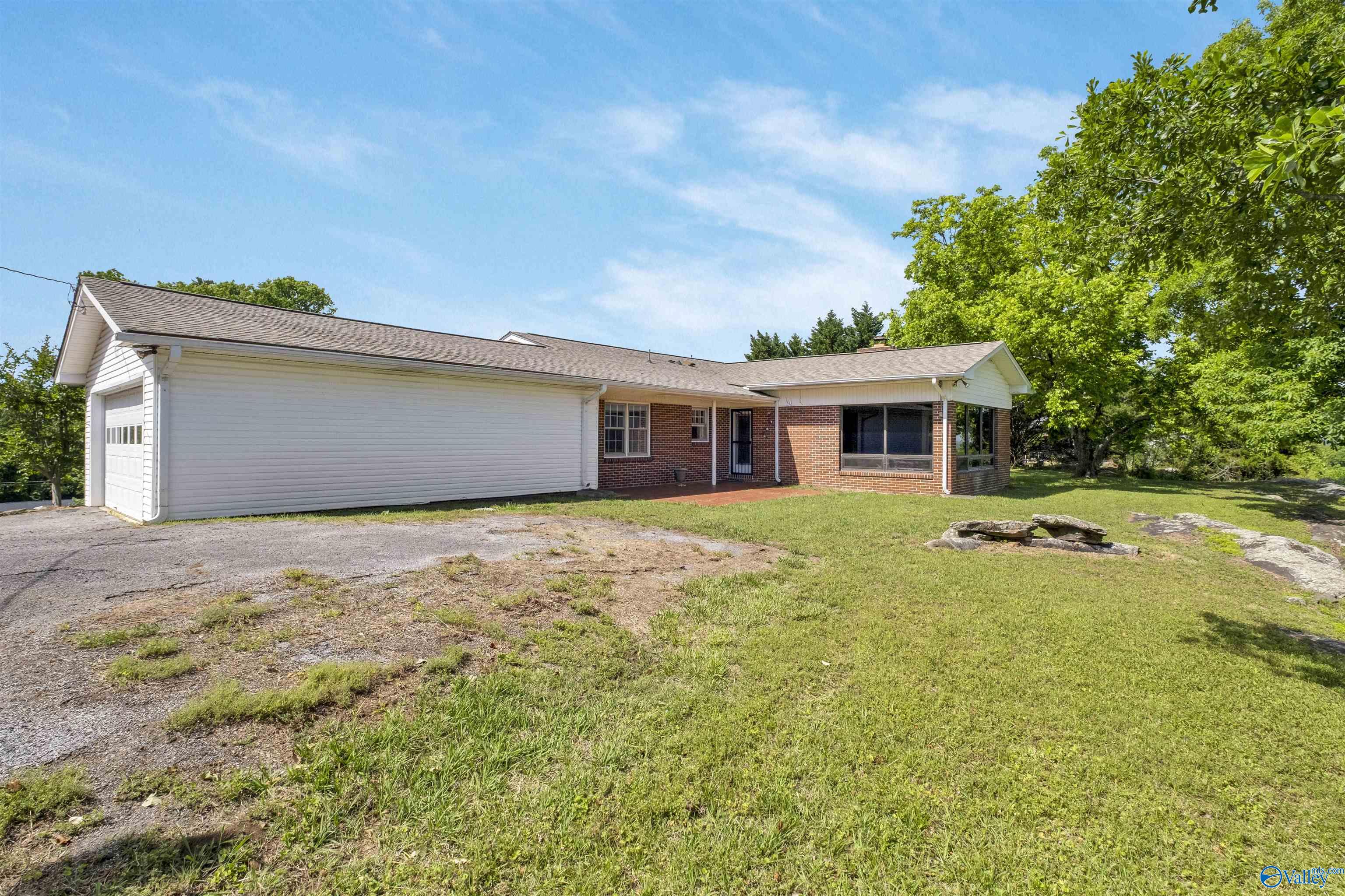 1131 Bellevue Drive