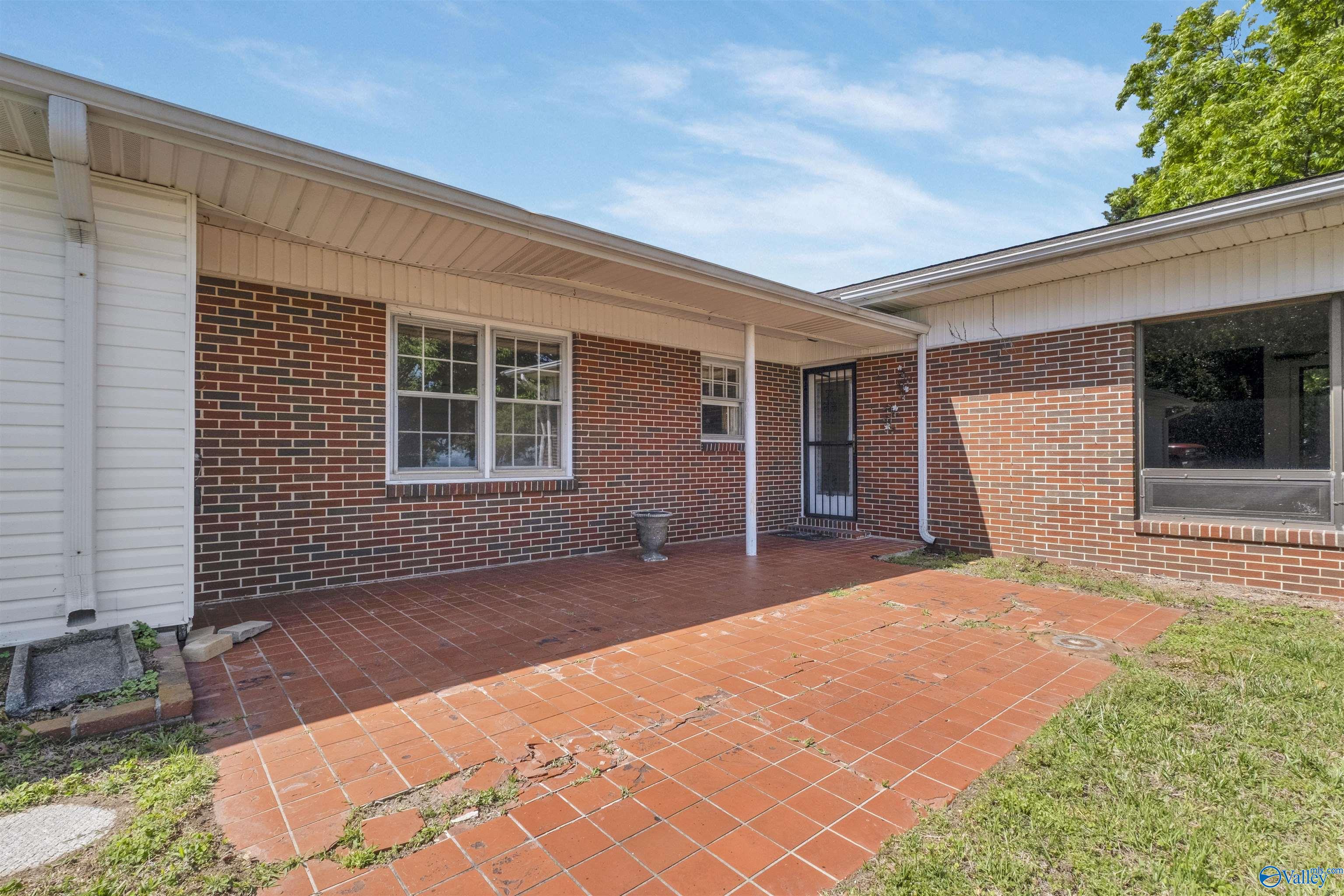 1131 Bellevue Drive