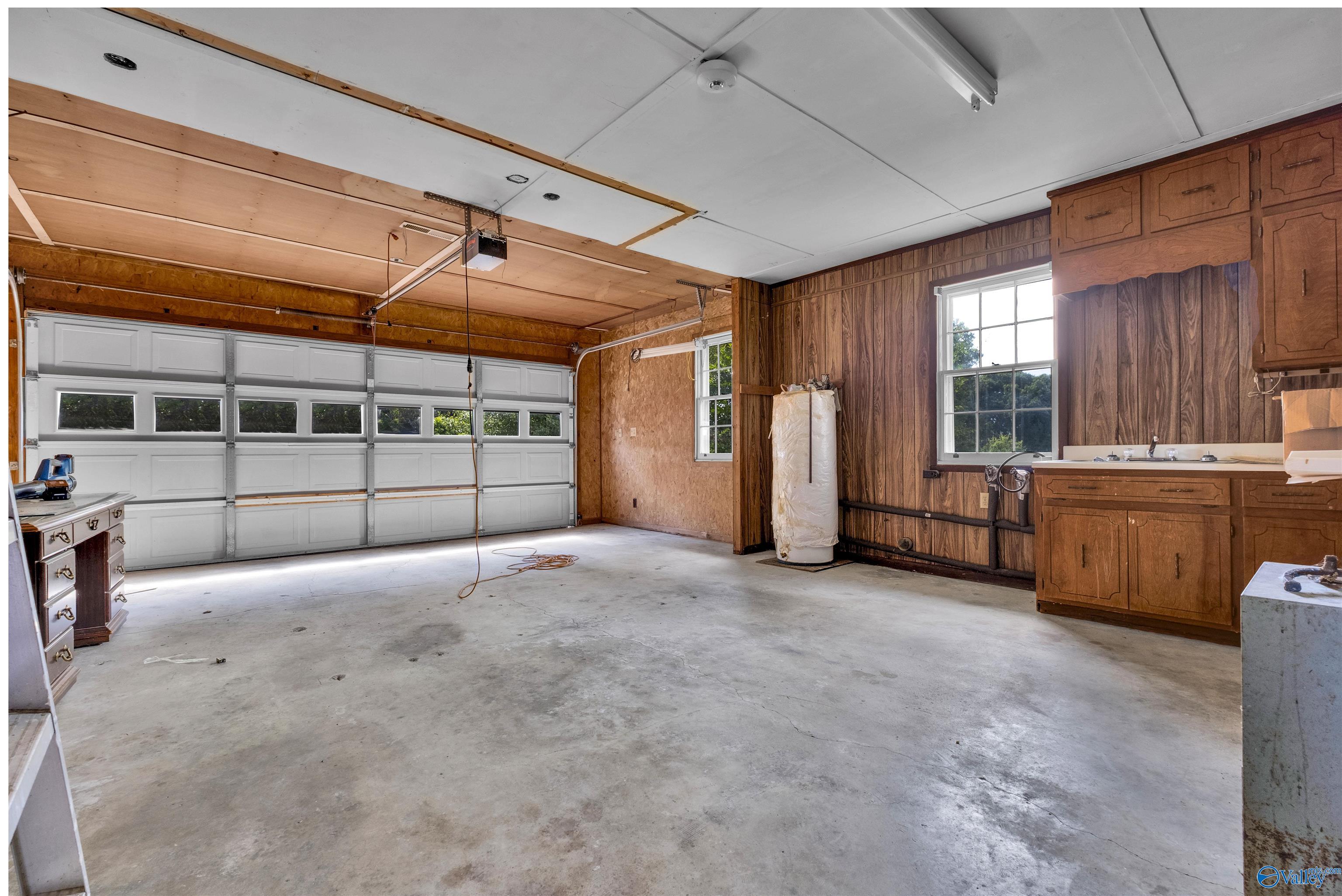 1131 Bellevue Drive