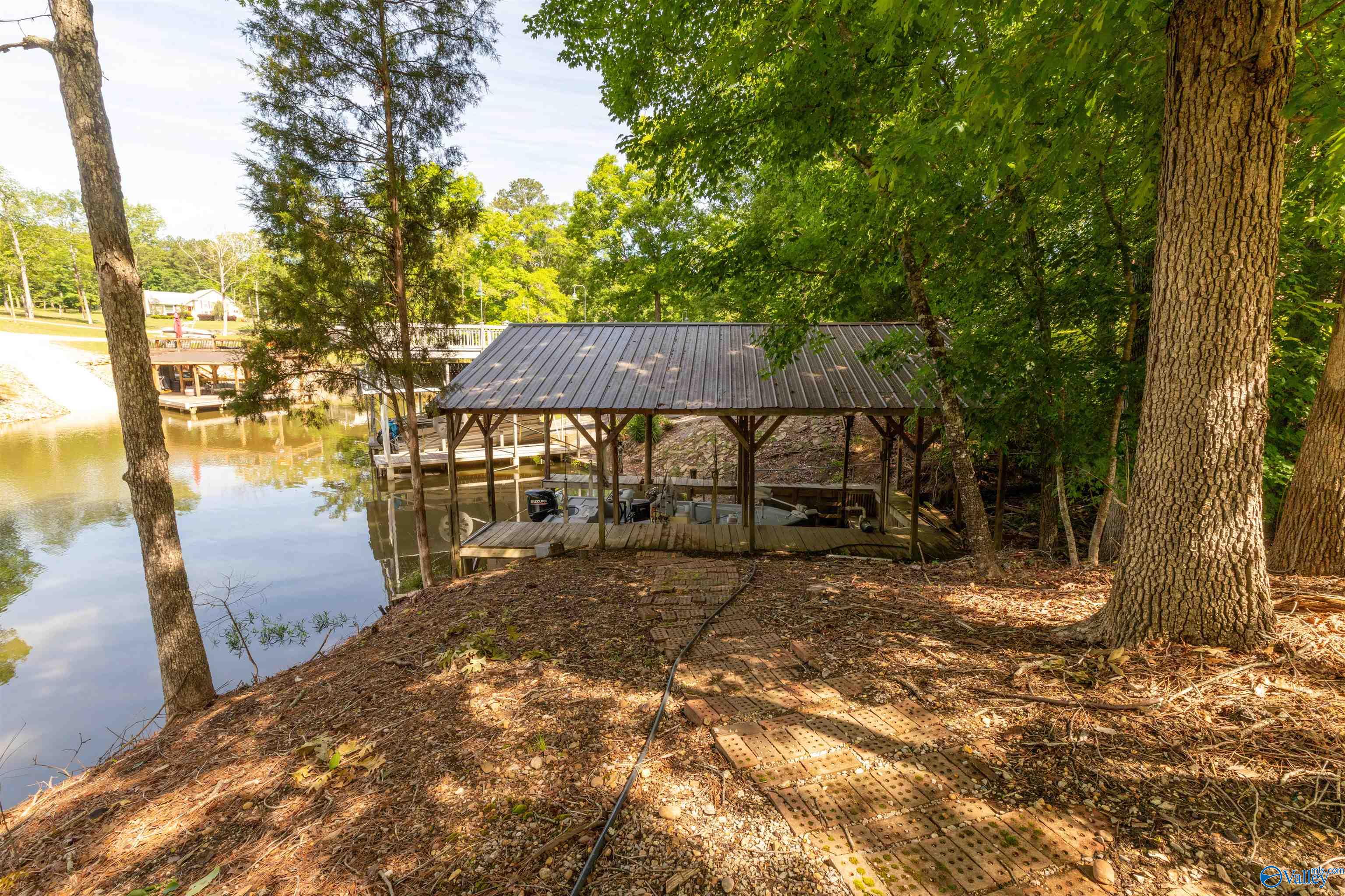 210 Aqua Vista Drive East