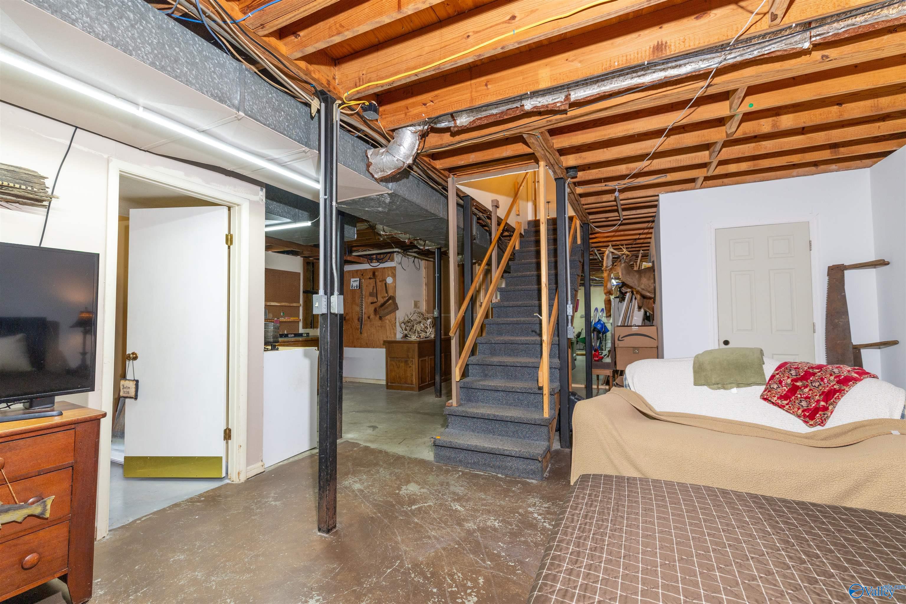 210 Aqua Vista Drive East