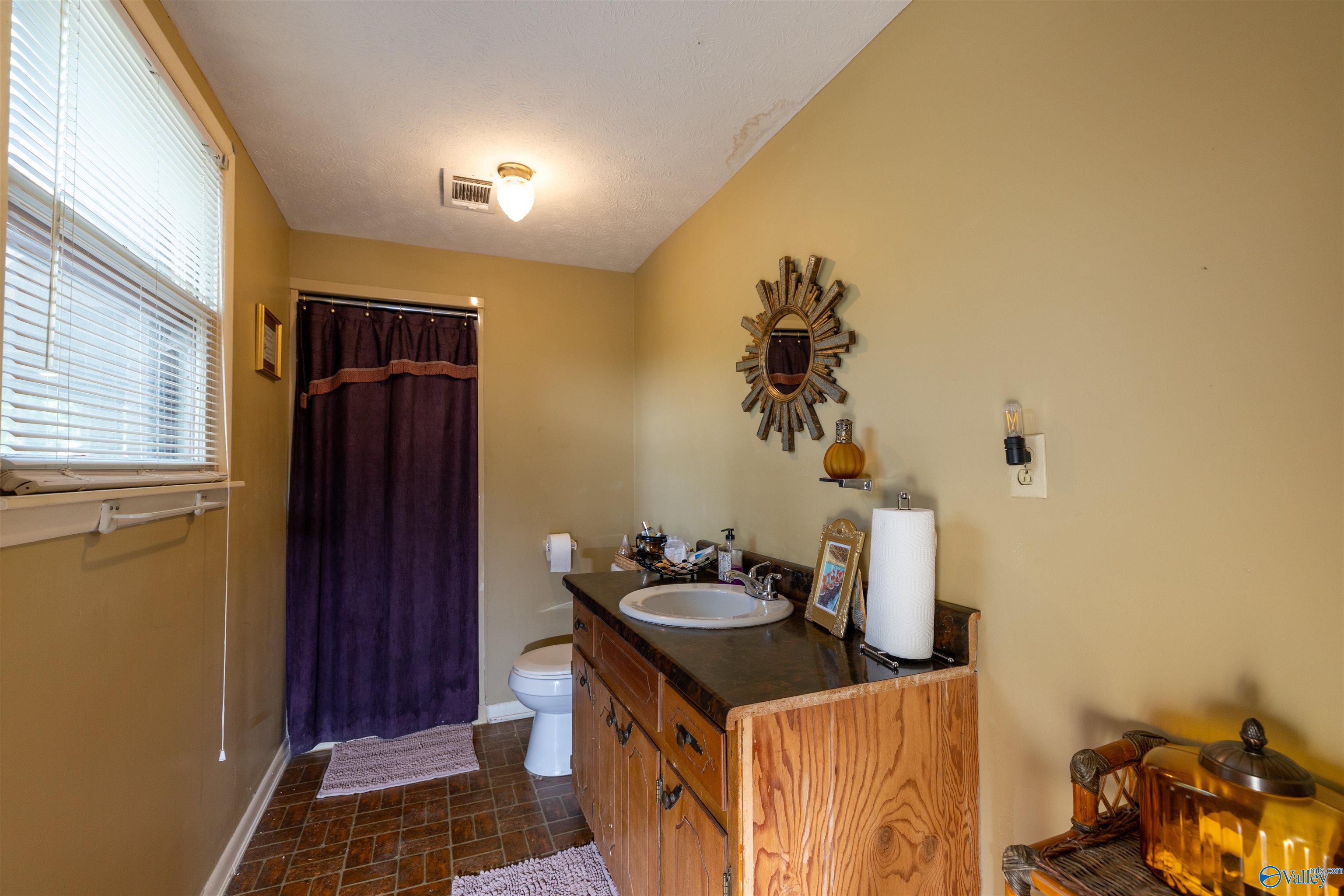 210 Aqua Vista Drive East