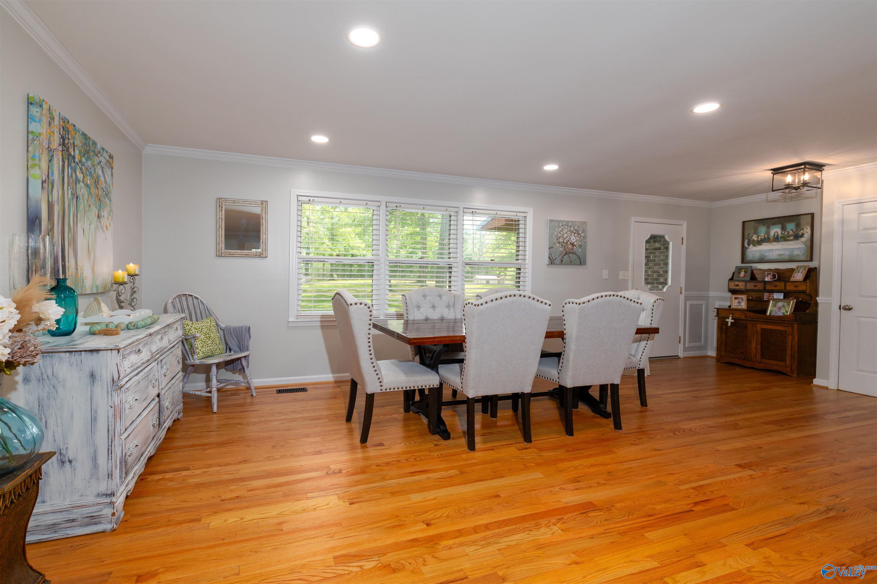 210 Aqua Vista Drive East
