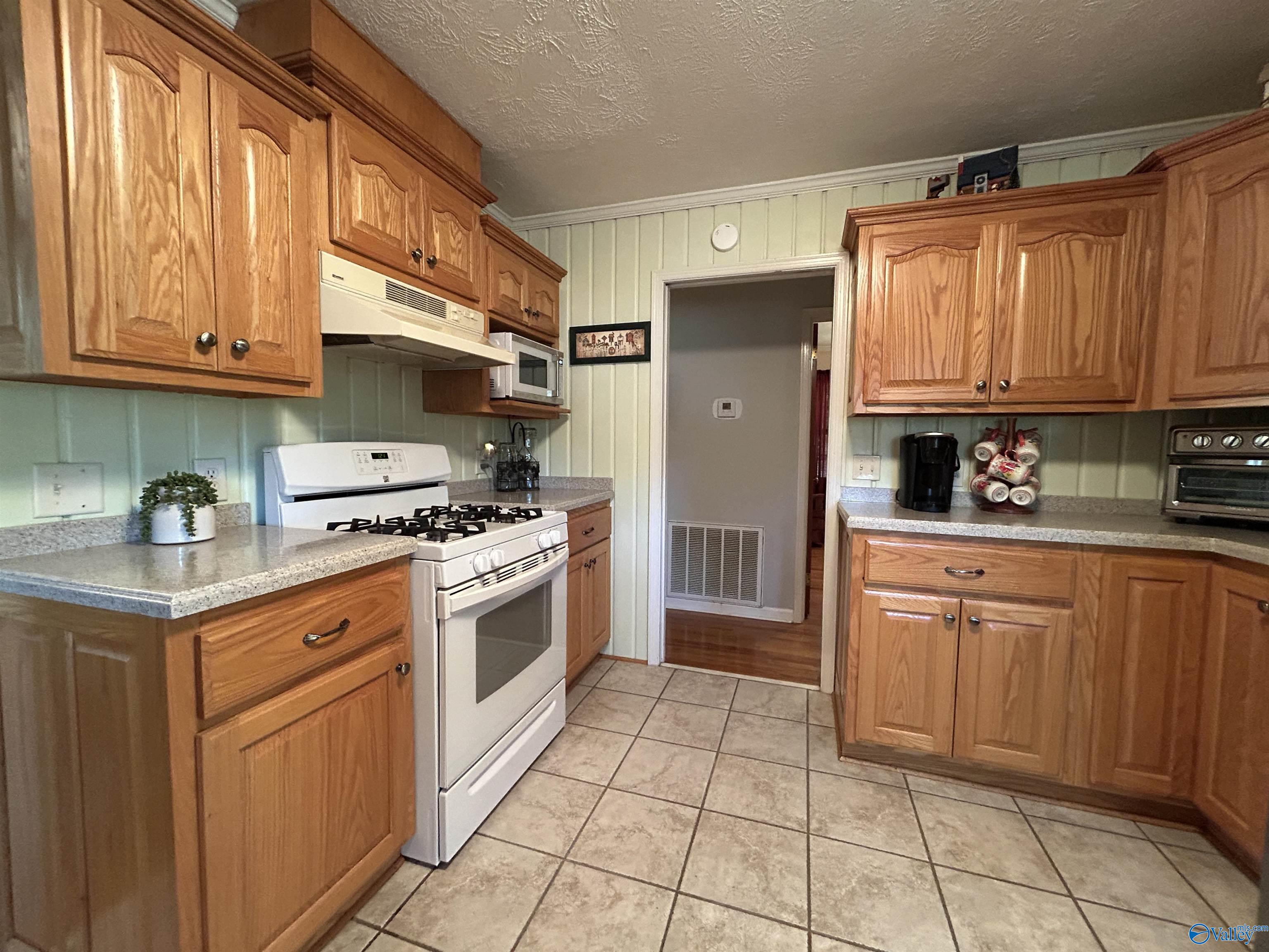 405 Mountain Drive