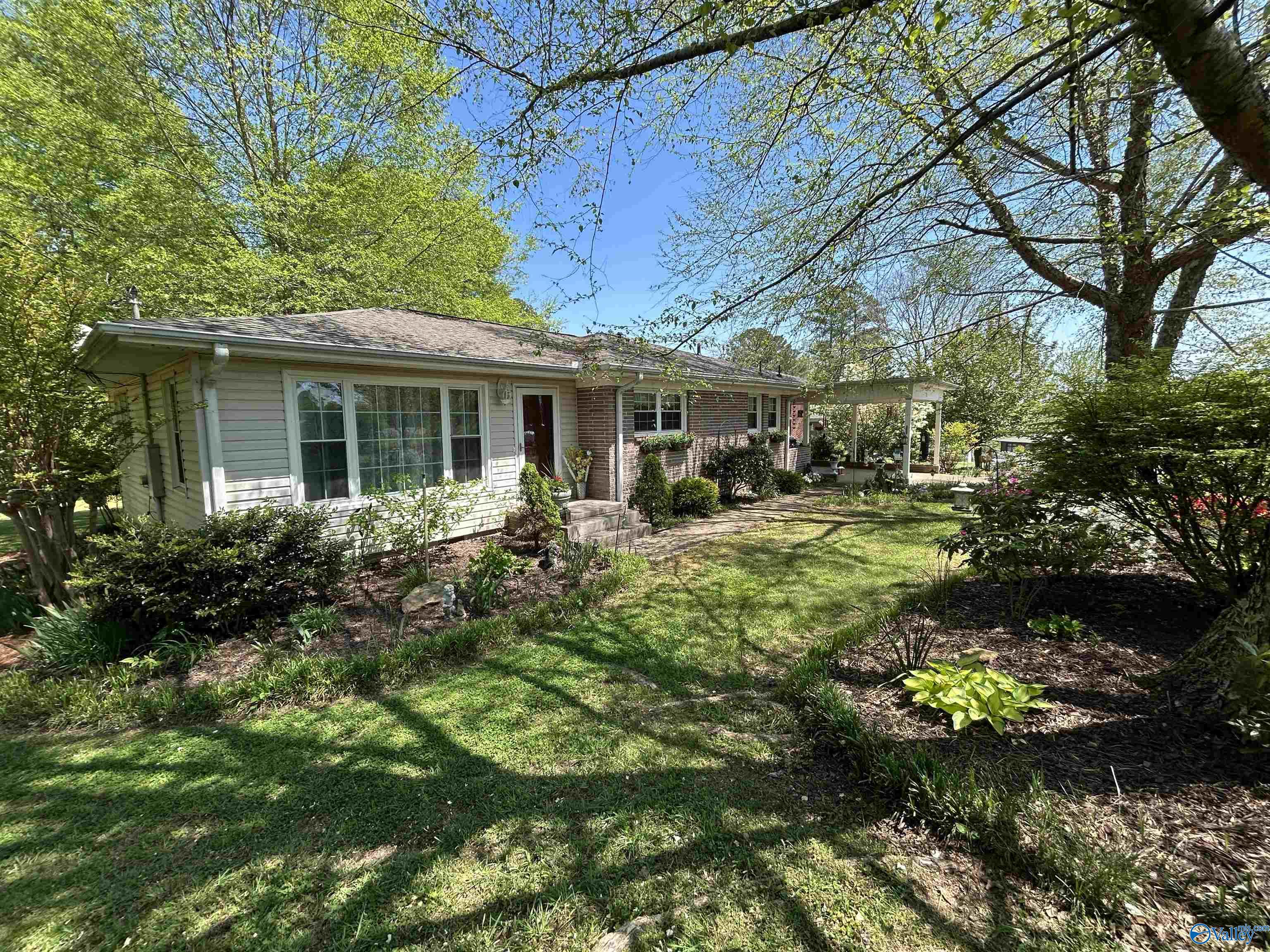 405 Mountain Drive
