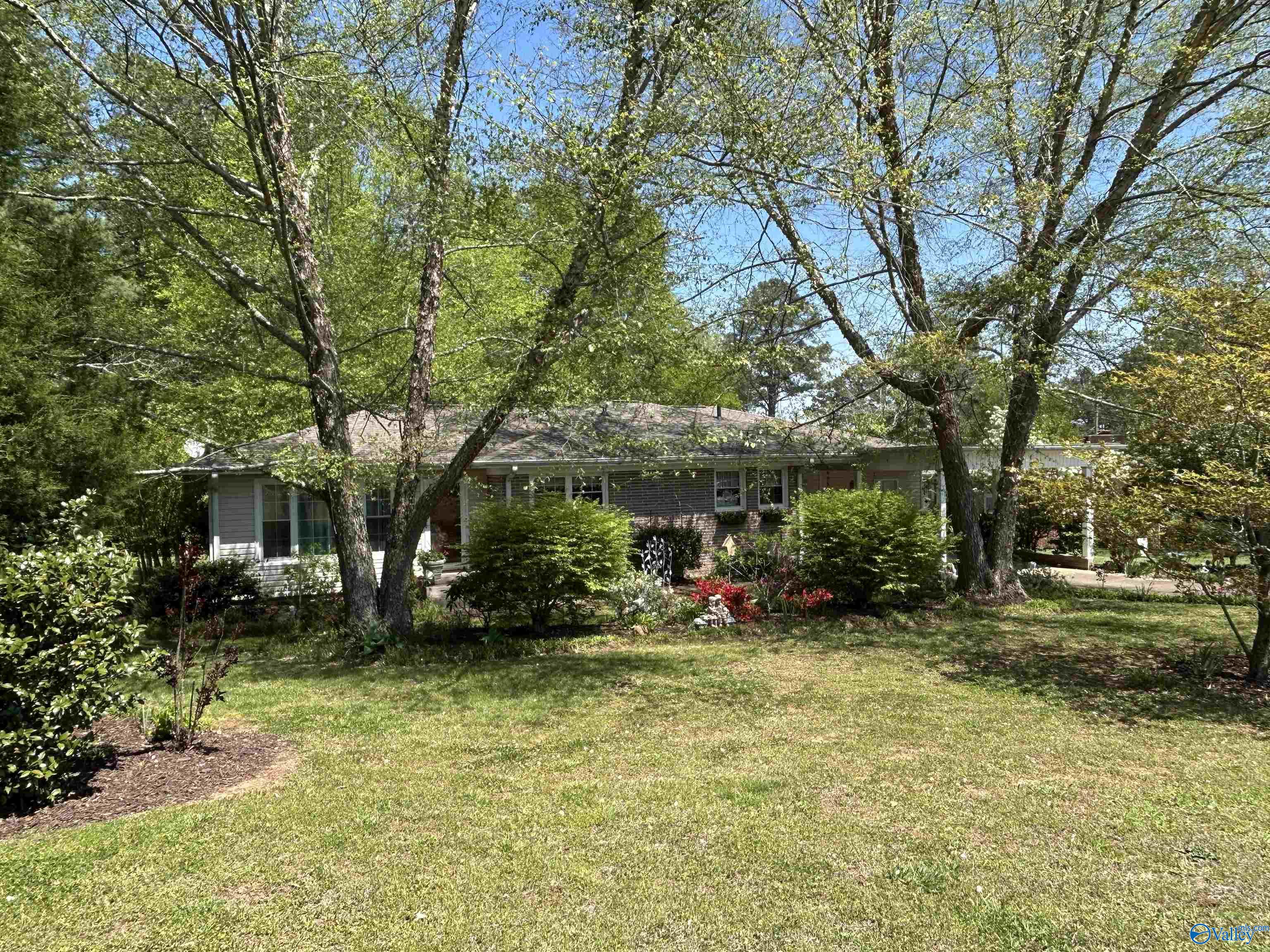 405 Mountain Drive