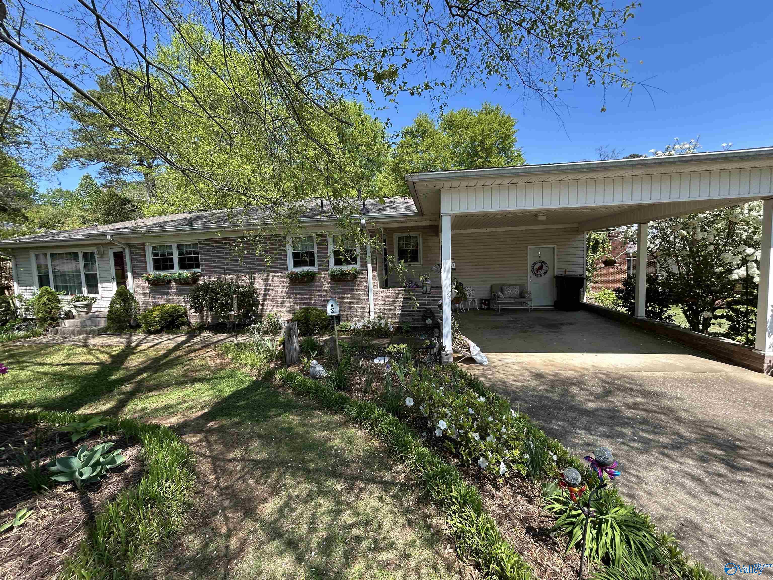 405 Mountain Drive
