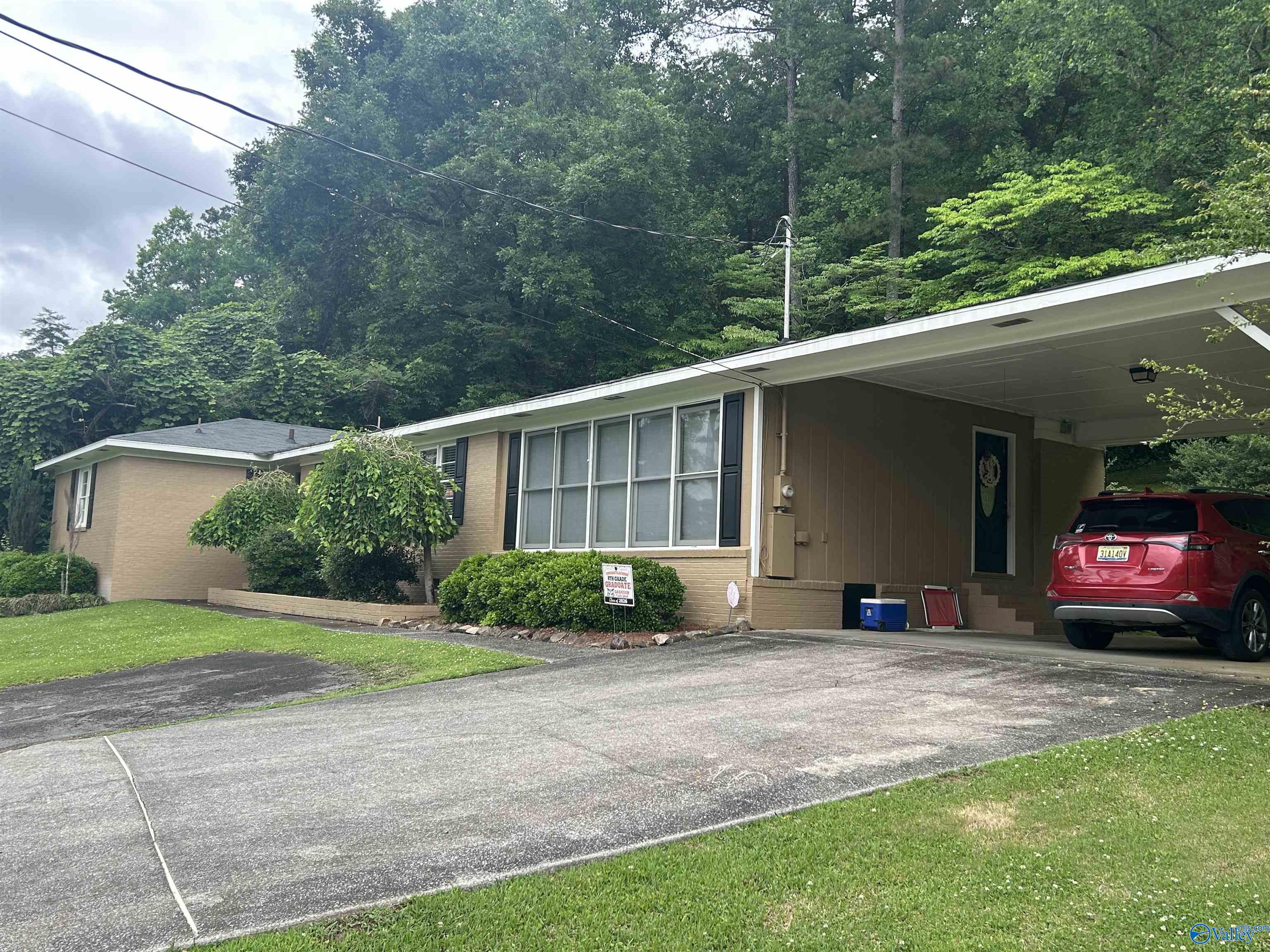 516 Country Club Drive