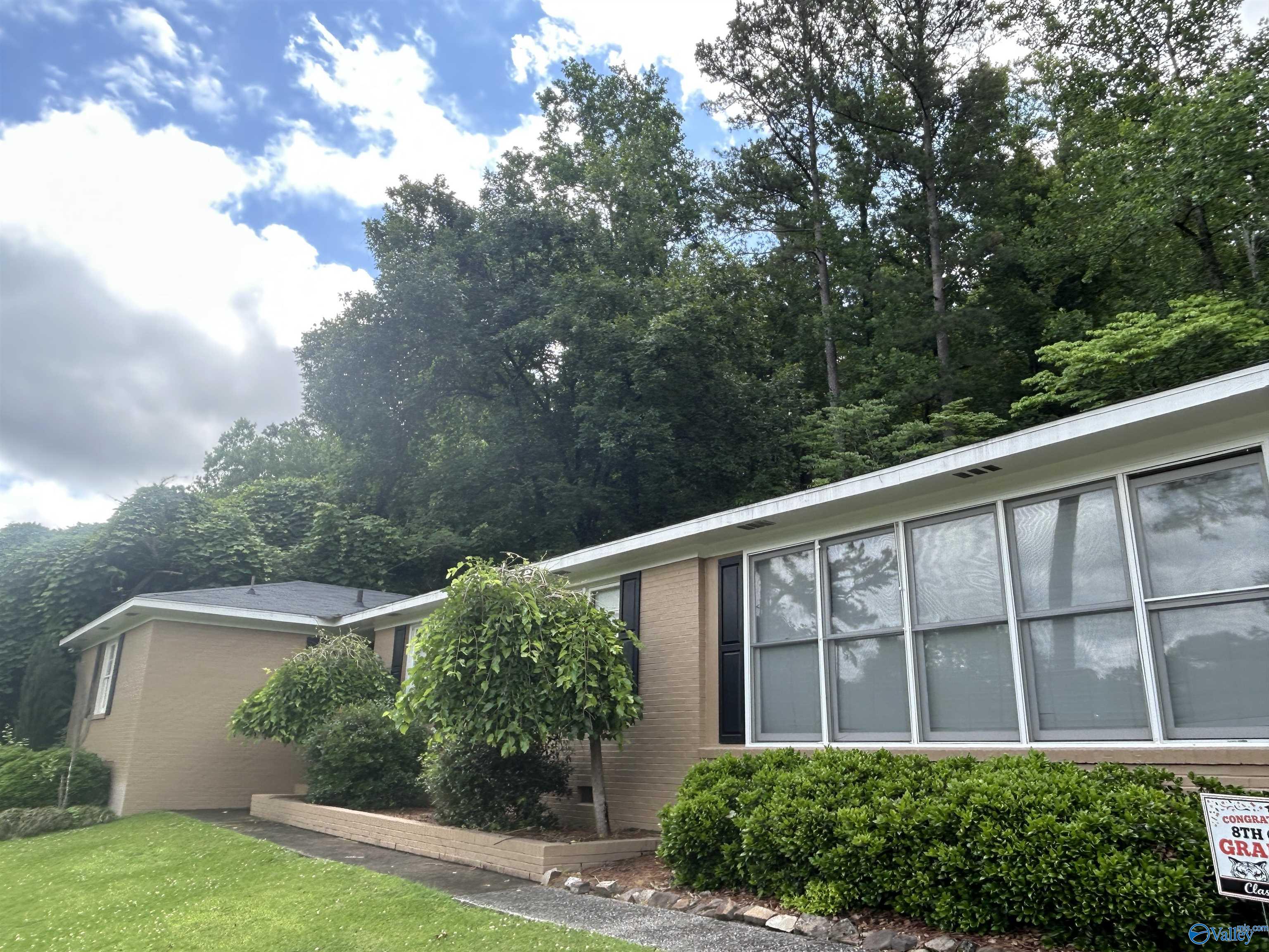 516 Country Club Drive