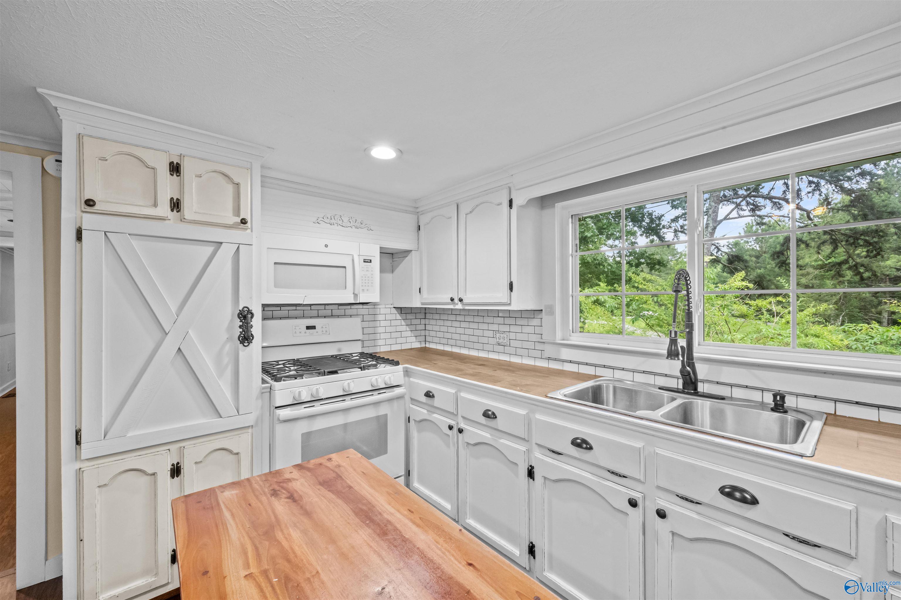 811 Leeth Gap Road