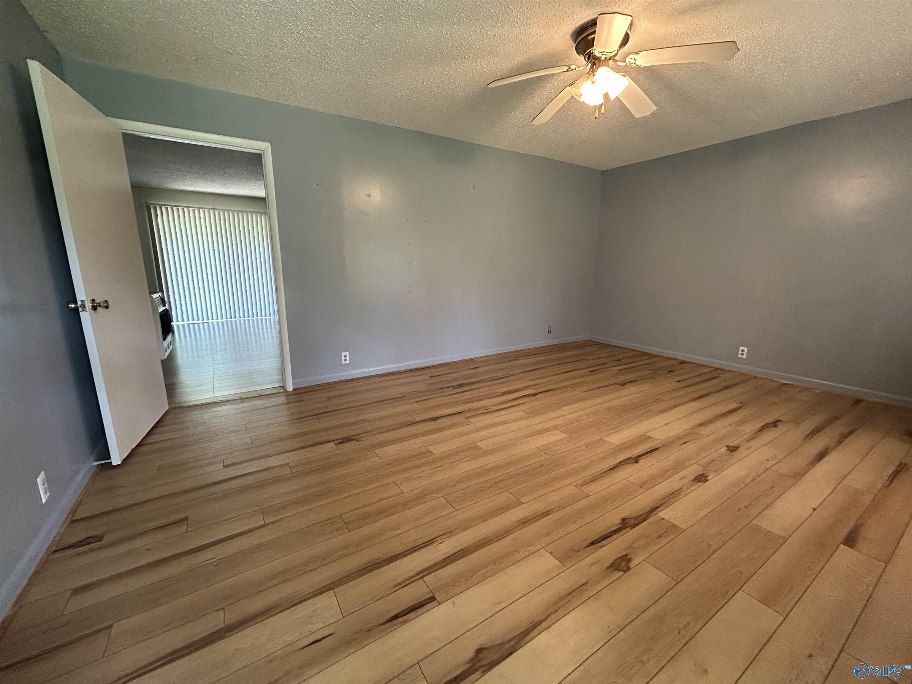 1402 Ross Lake Road