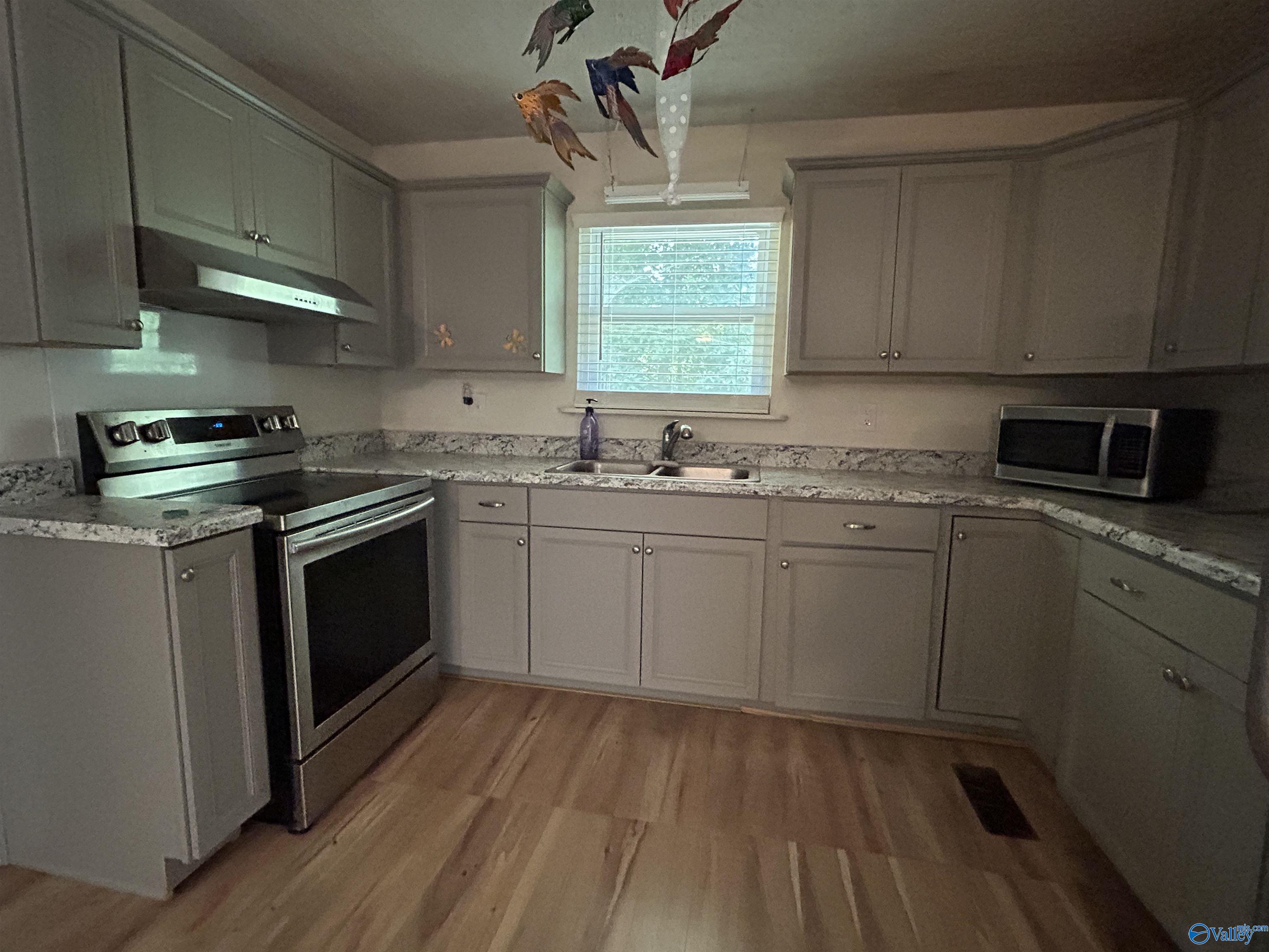 1402 Ross Lake Road