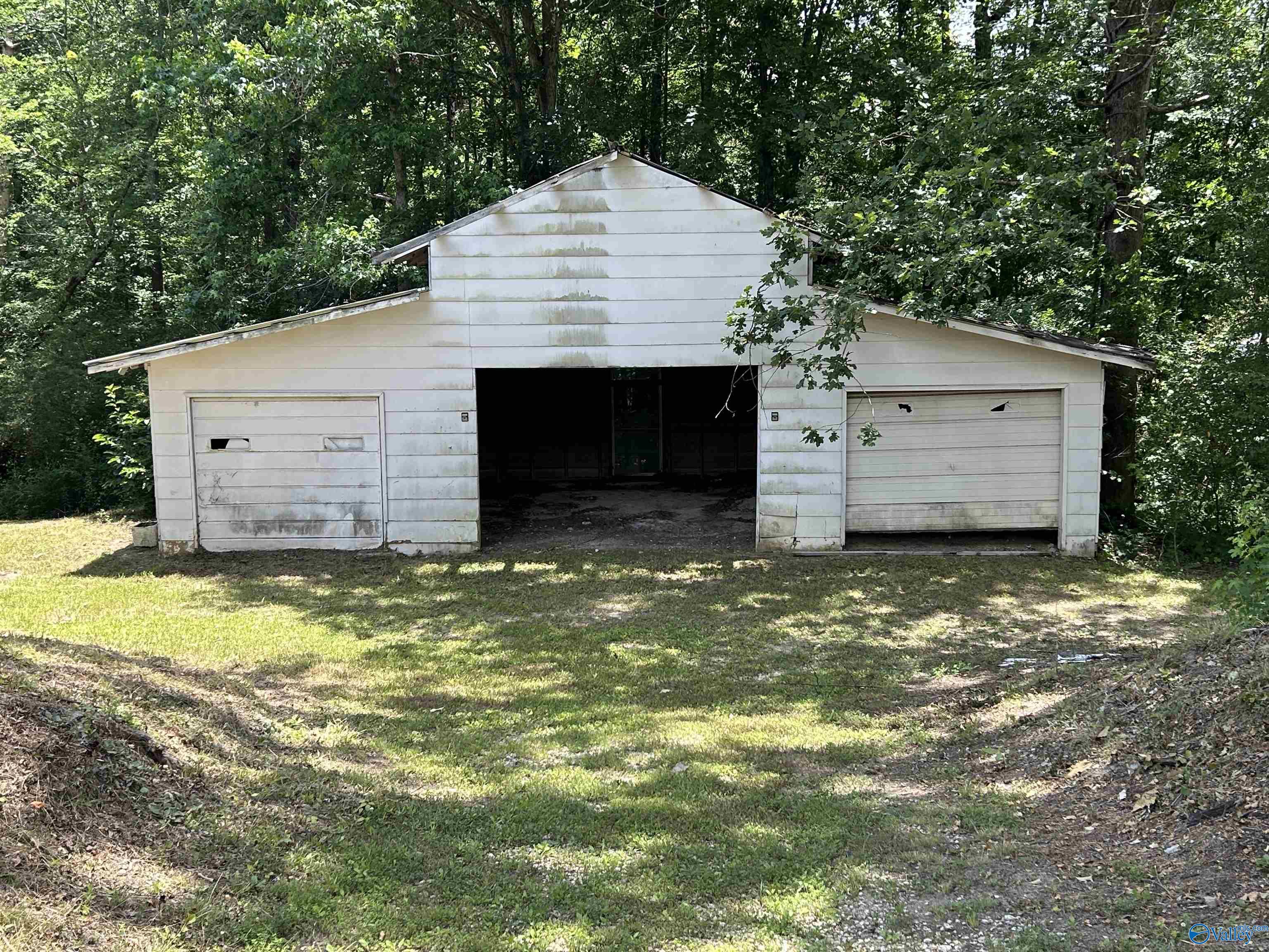 1402 Ross Lake Road