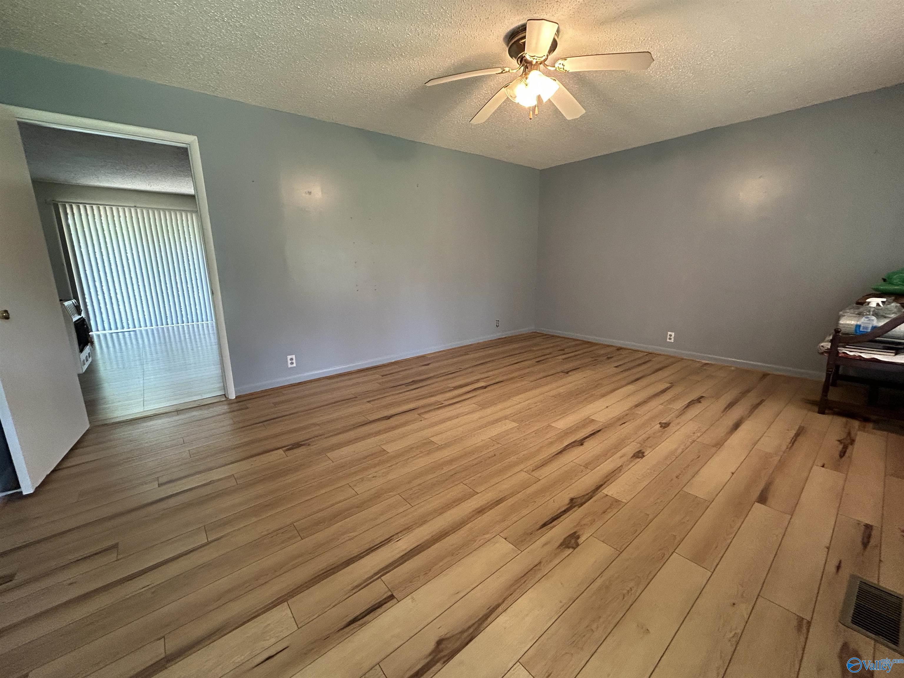 1402 Ross Lake Road