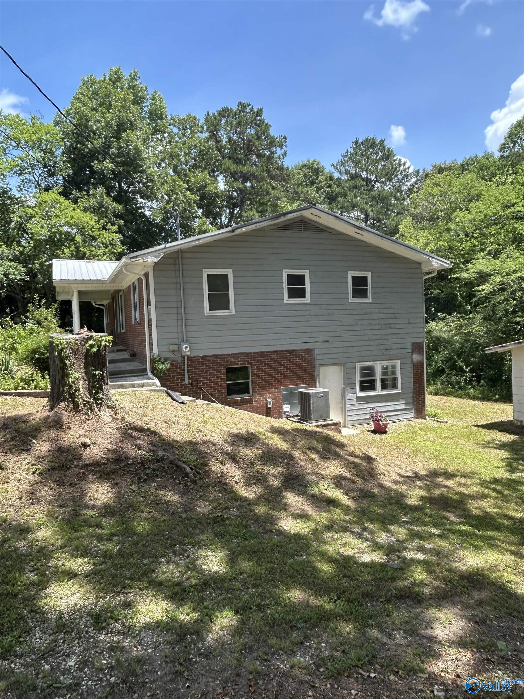 1402 Ross Lake Road