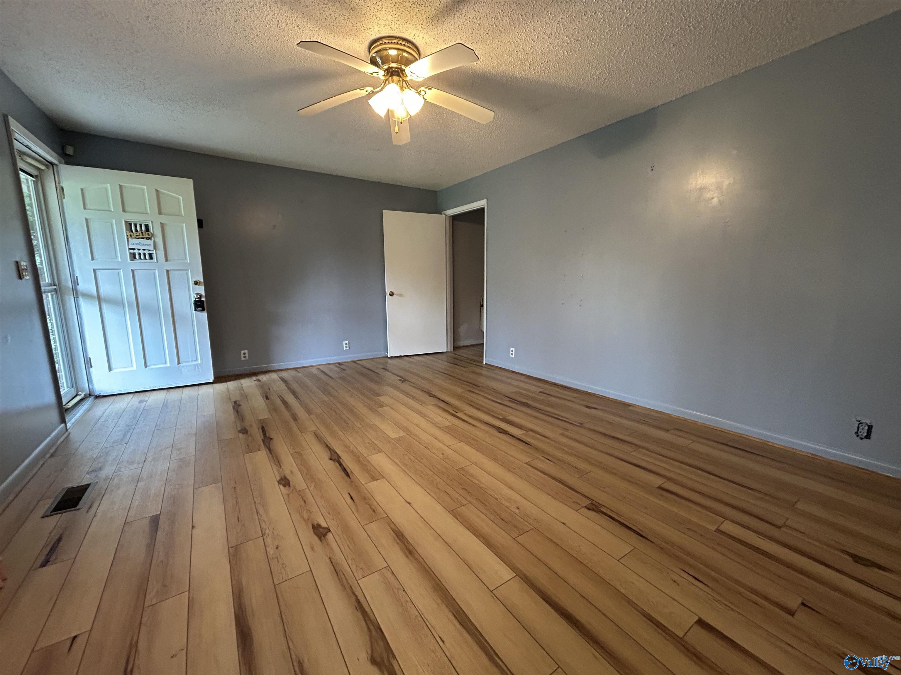 1402 Ross Lake Road
