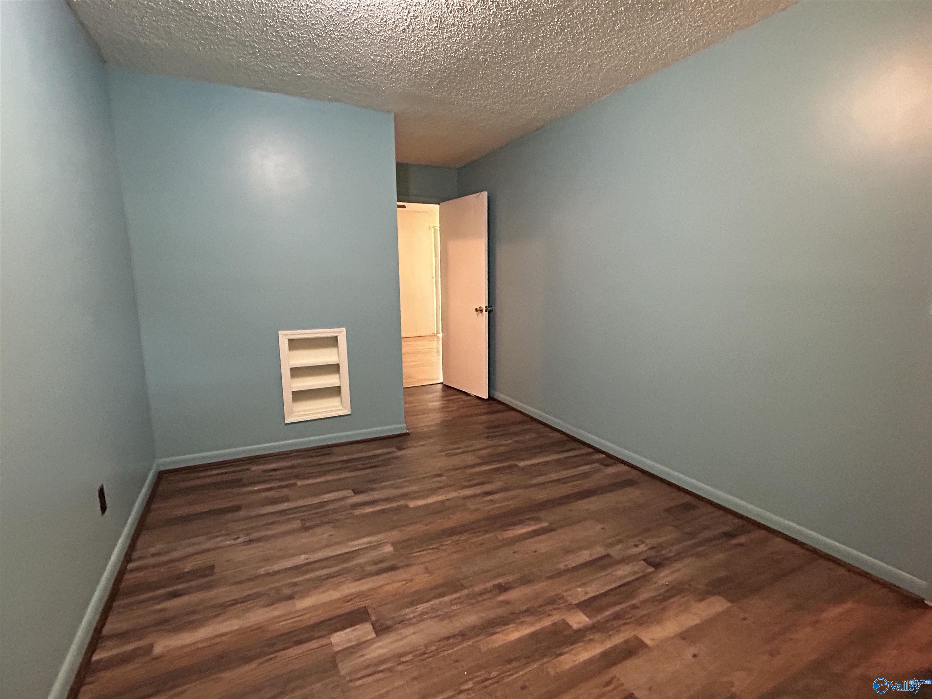 1402 Ross Lake Road