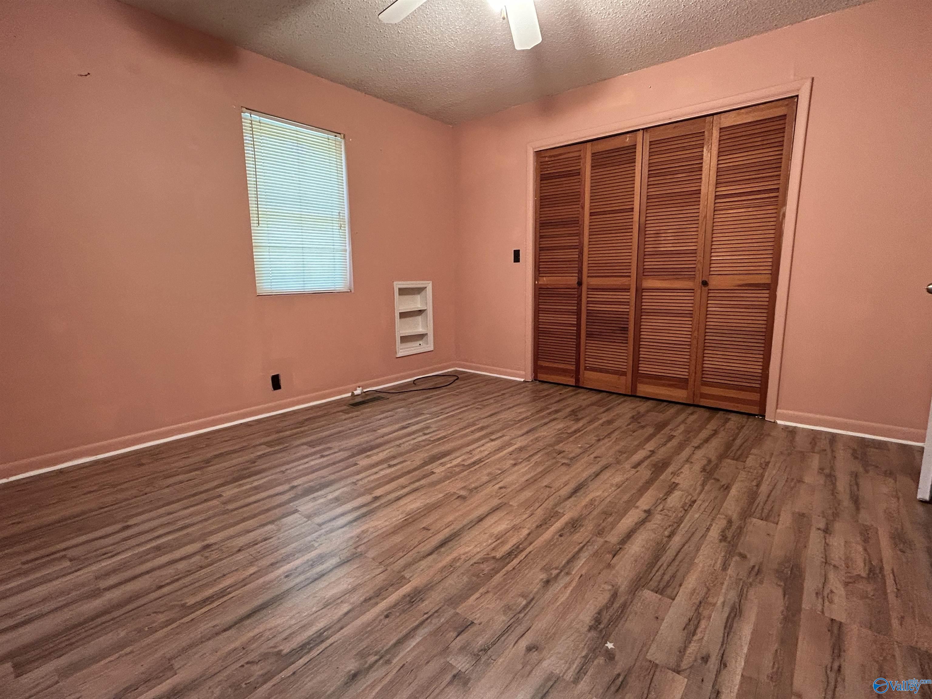 1402 Ross Lake Road