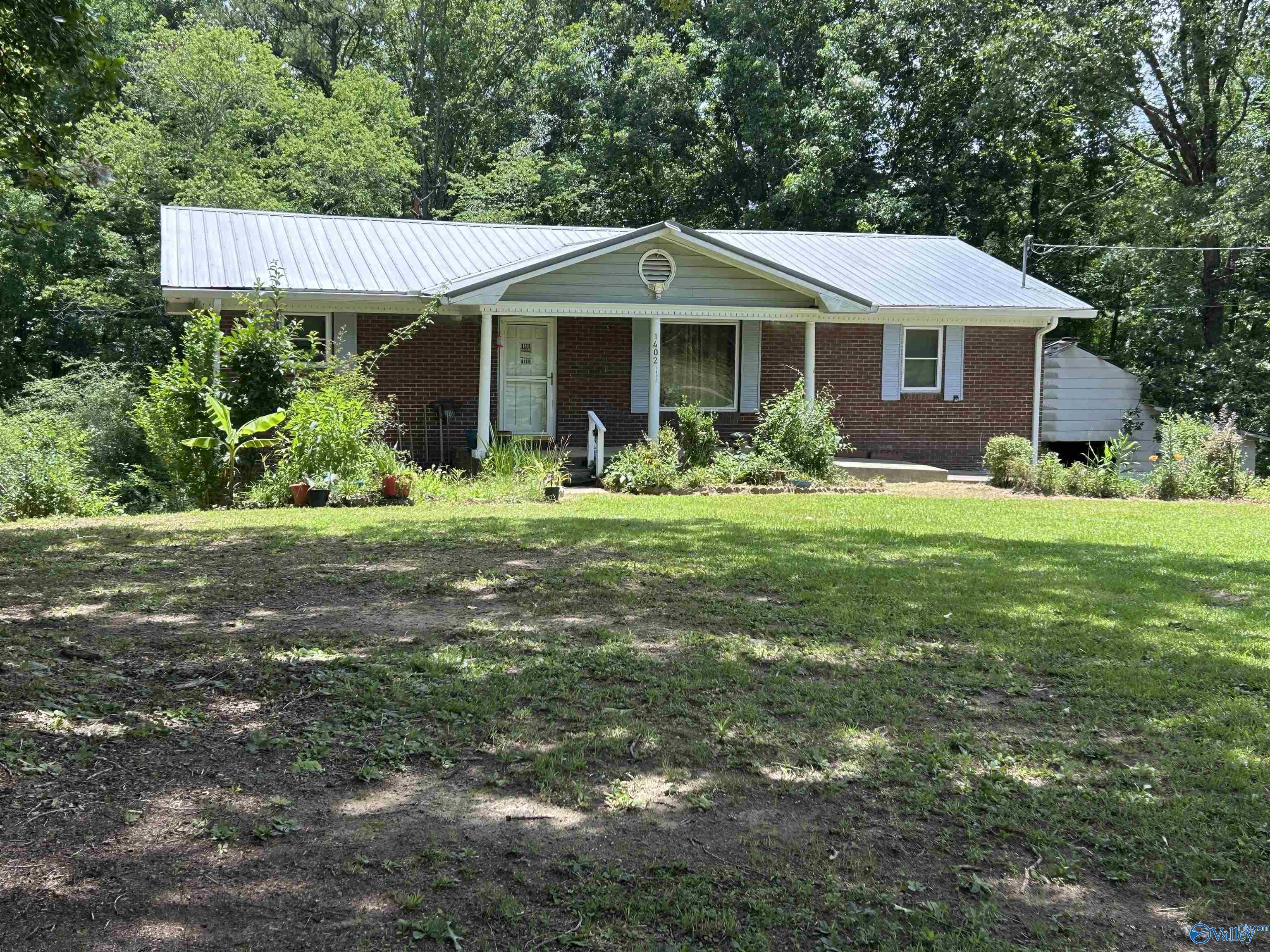 1402 Ross Lake Road