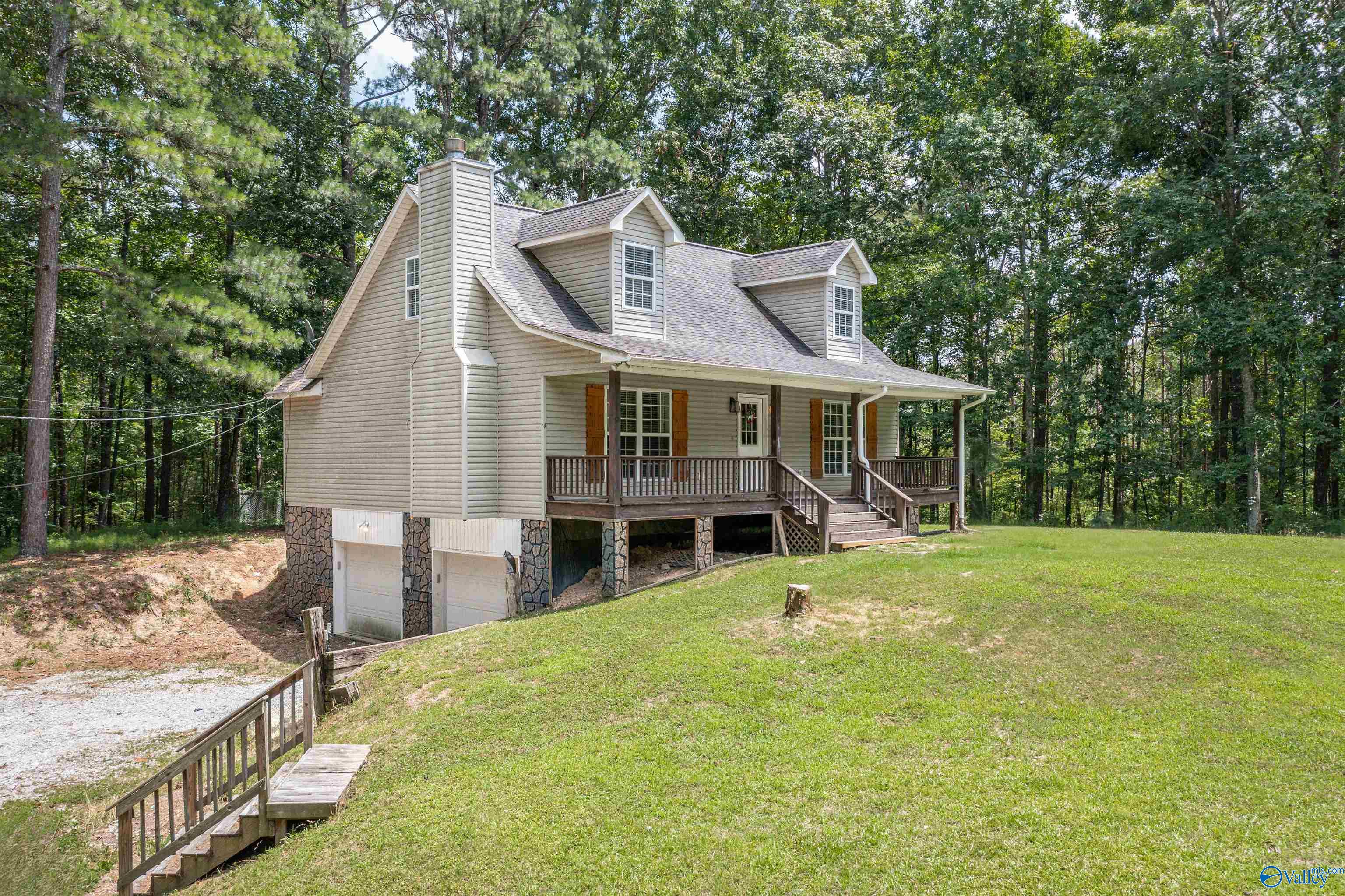 4699 Mountain Shadows Trail