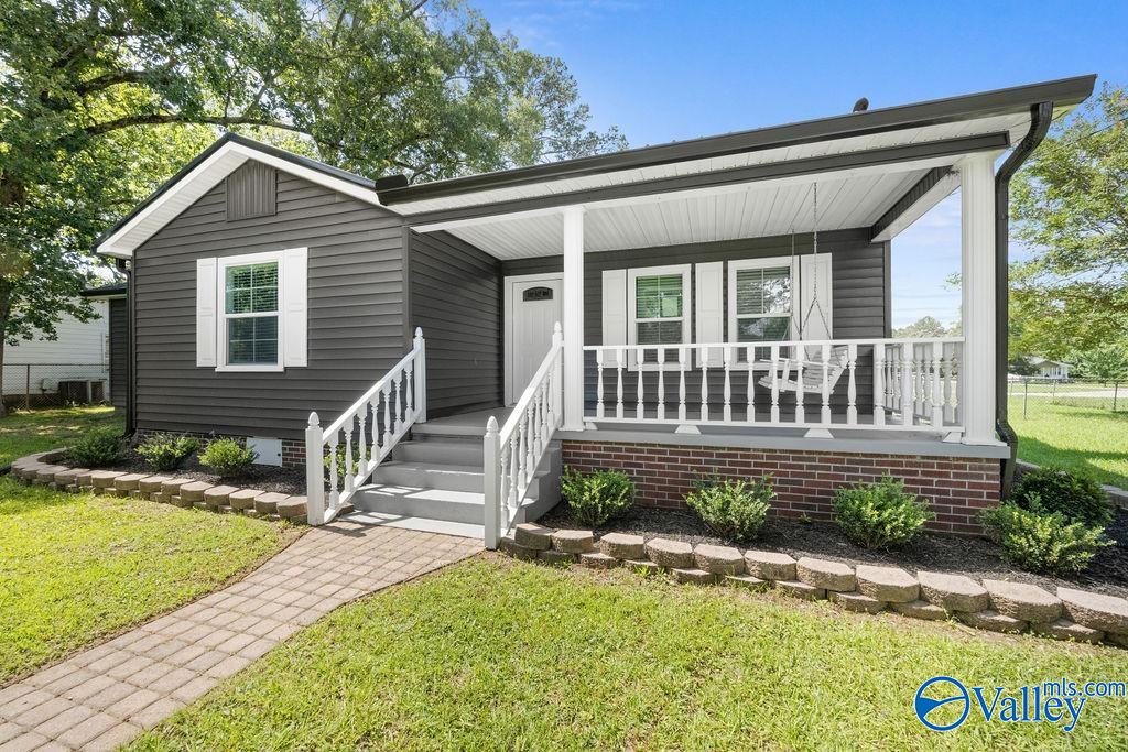 305 Green Street SE