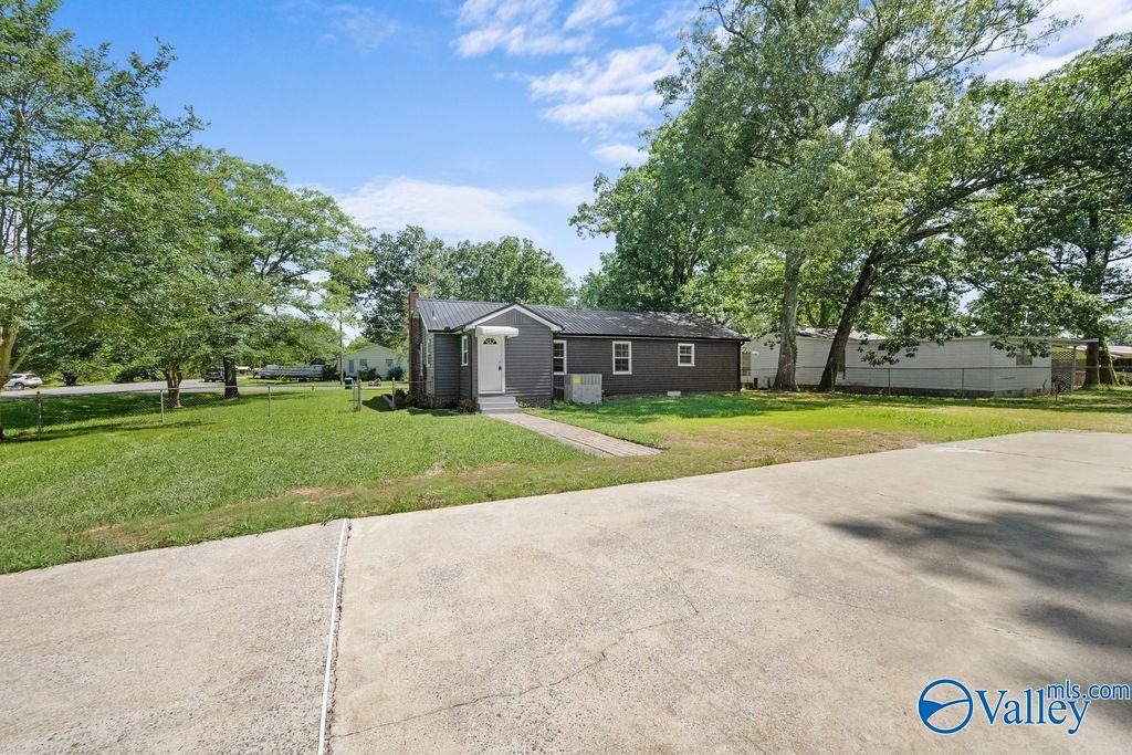 305 Green Street SE