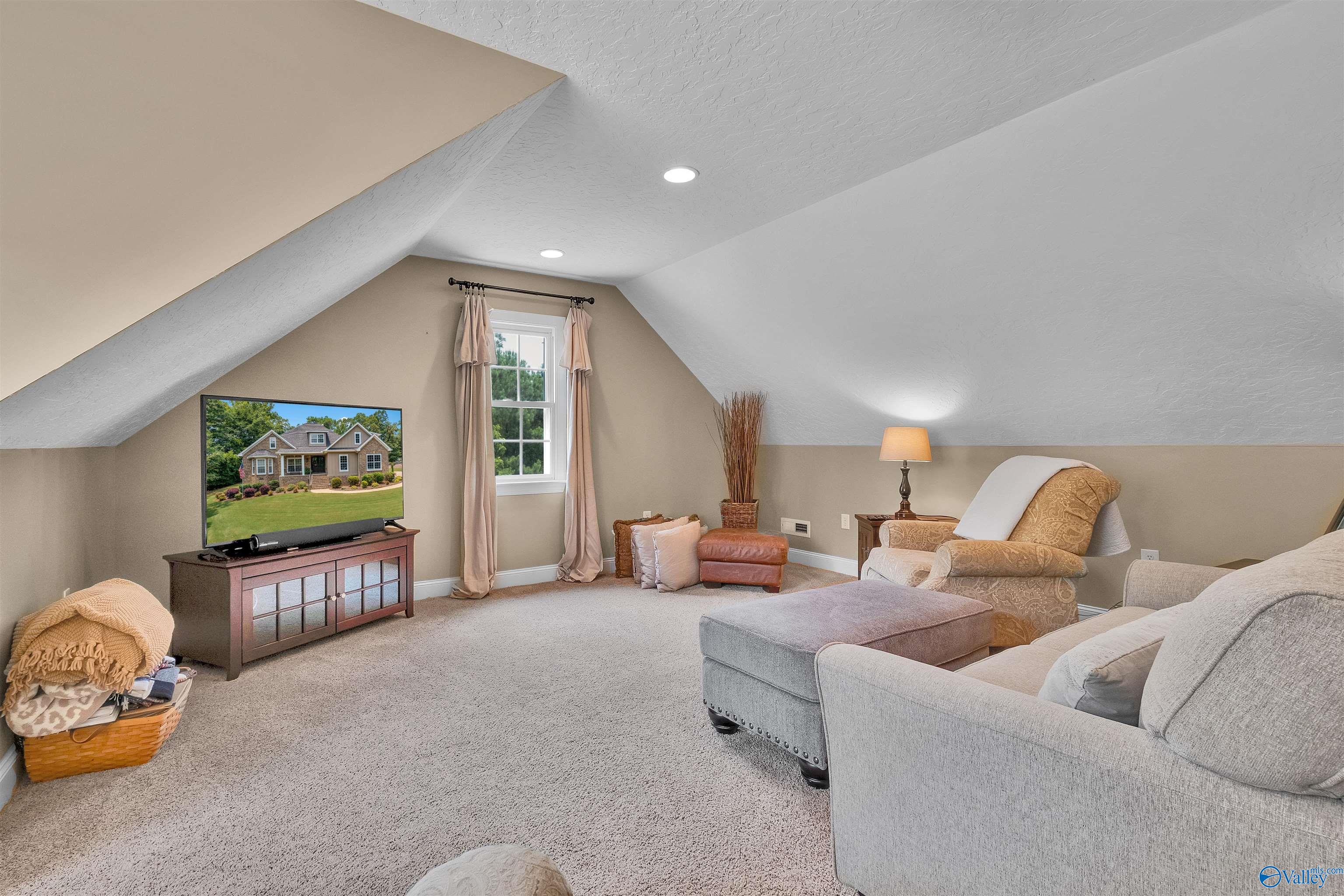 240 Oak Leaf Lane