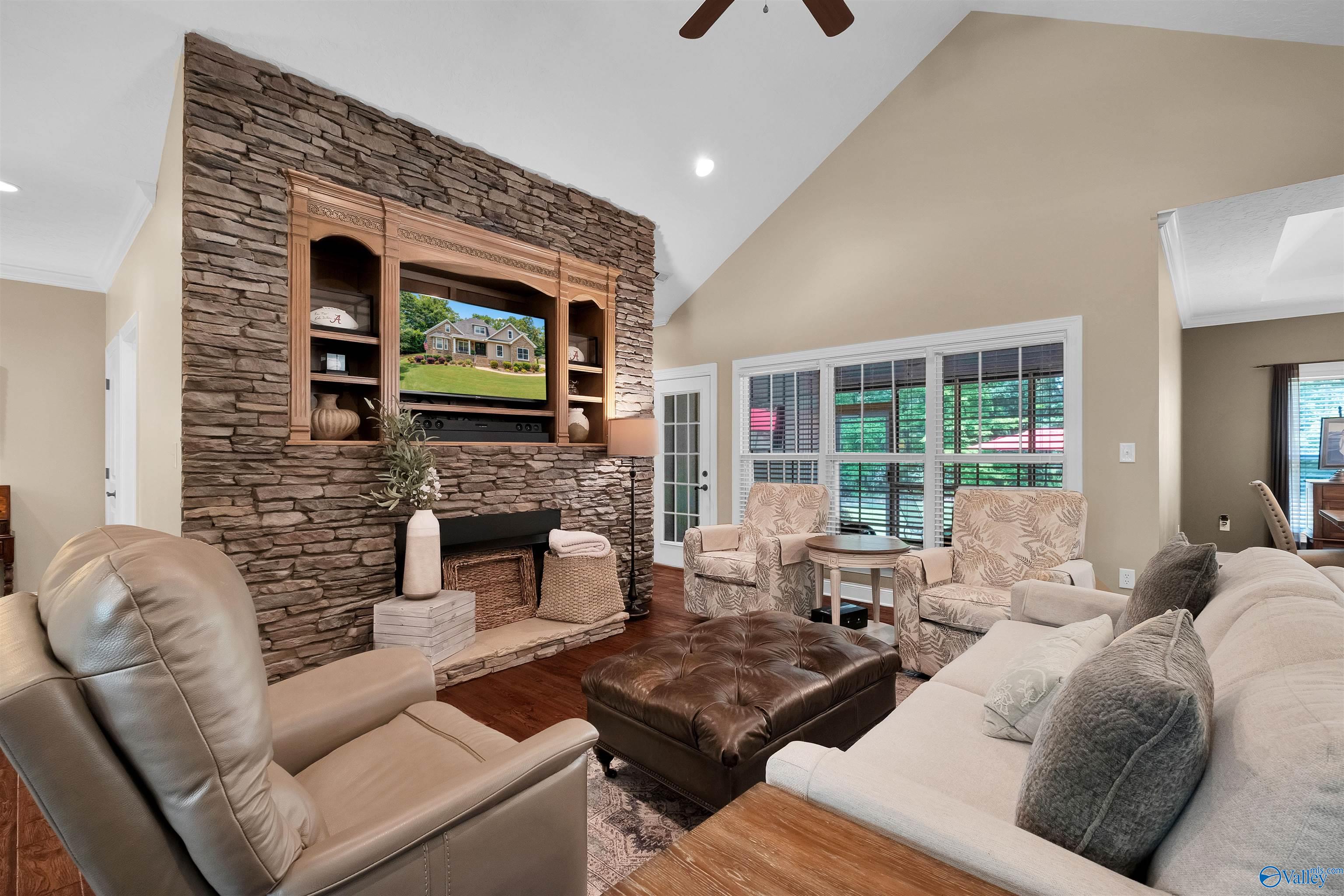 240 Oak Leaf Lane