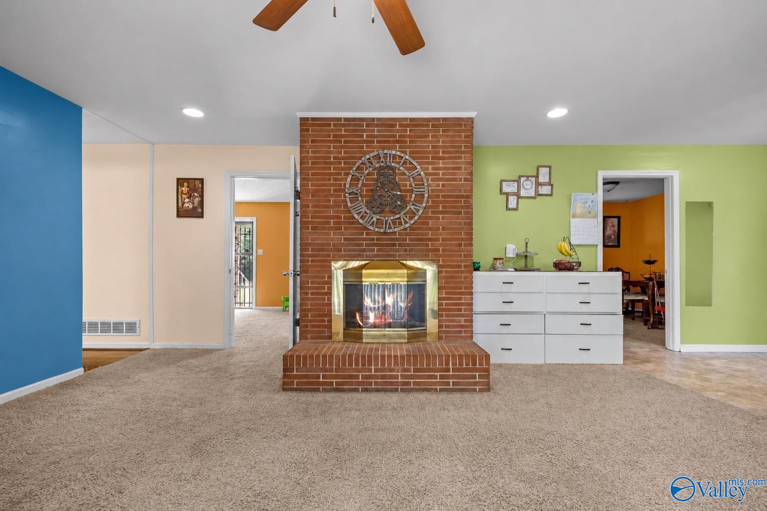 1328 Goodyear Avenue