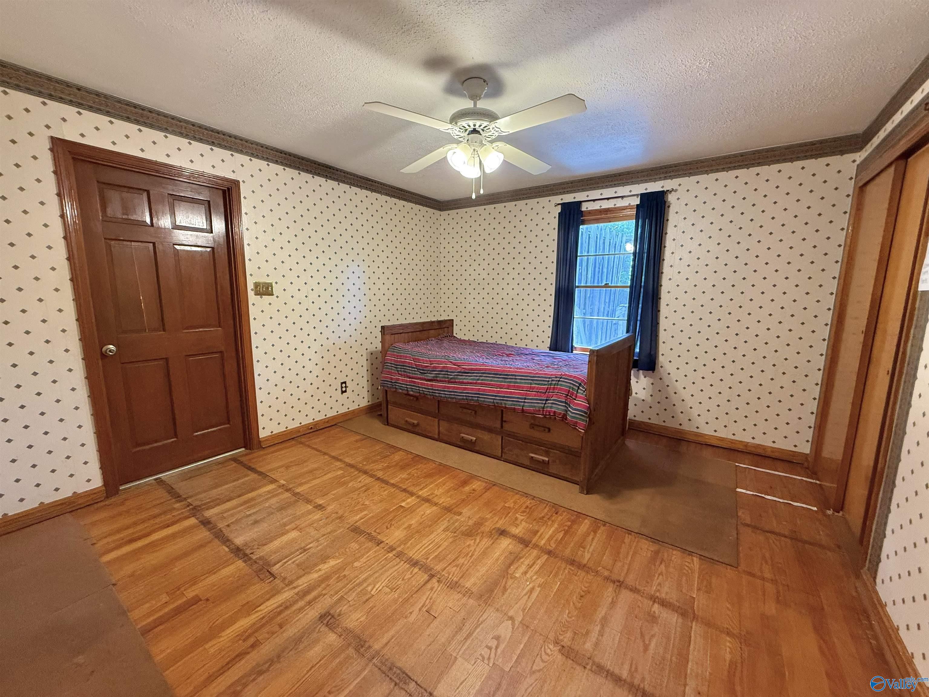 2401 Red Oak Road