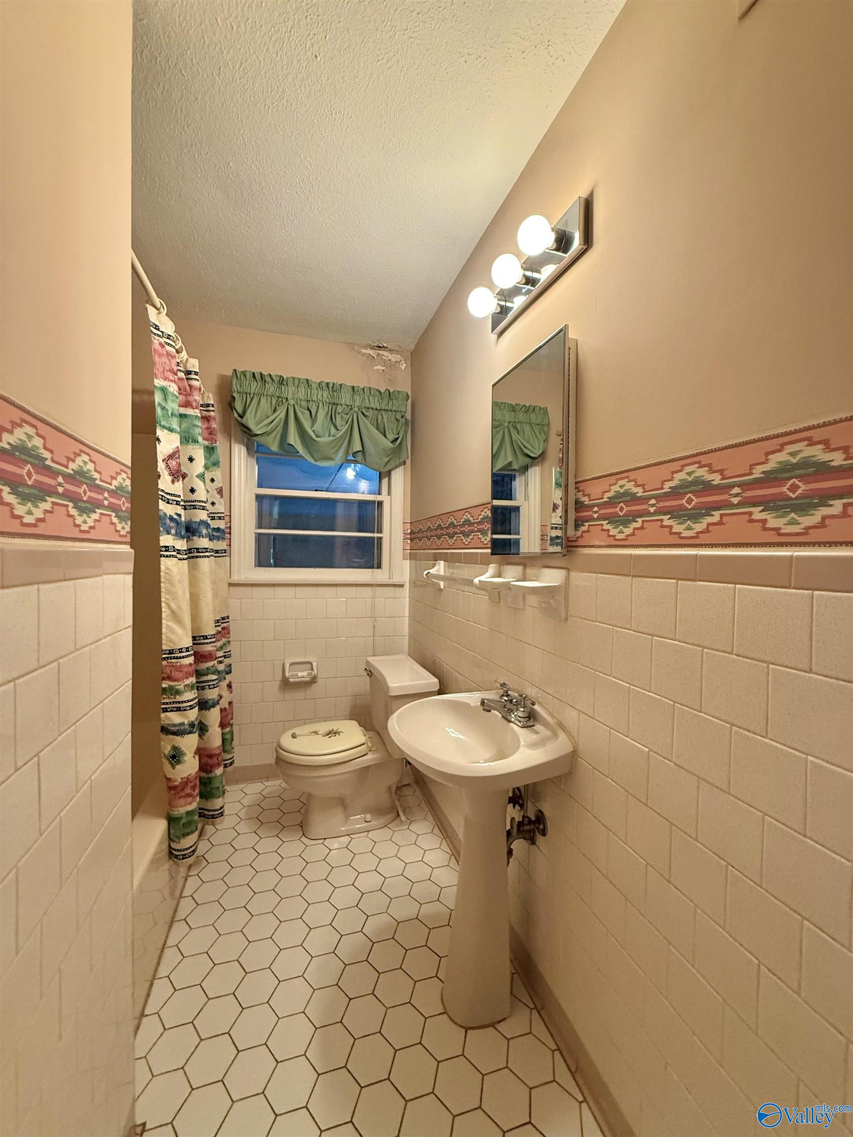 2401 Red Oak Road