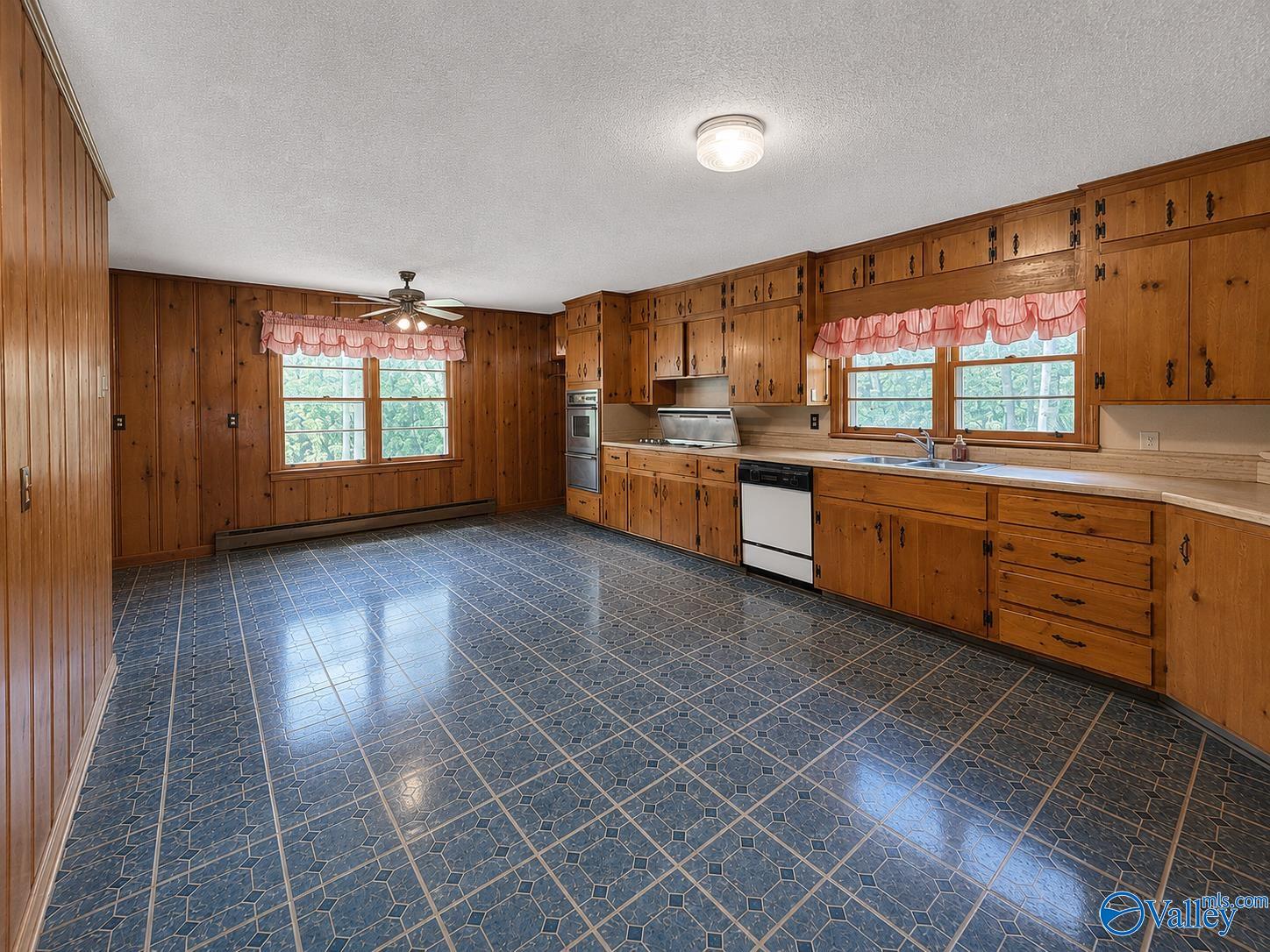 2401 Red Oak Road