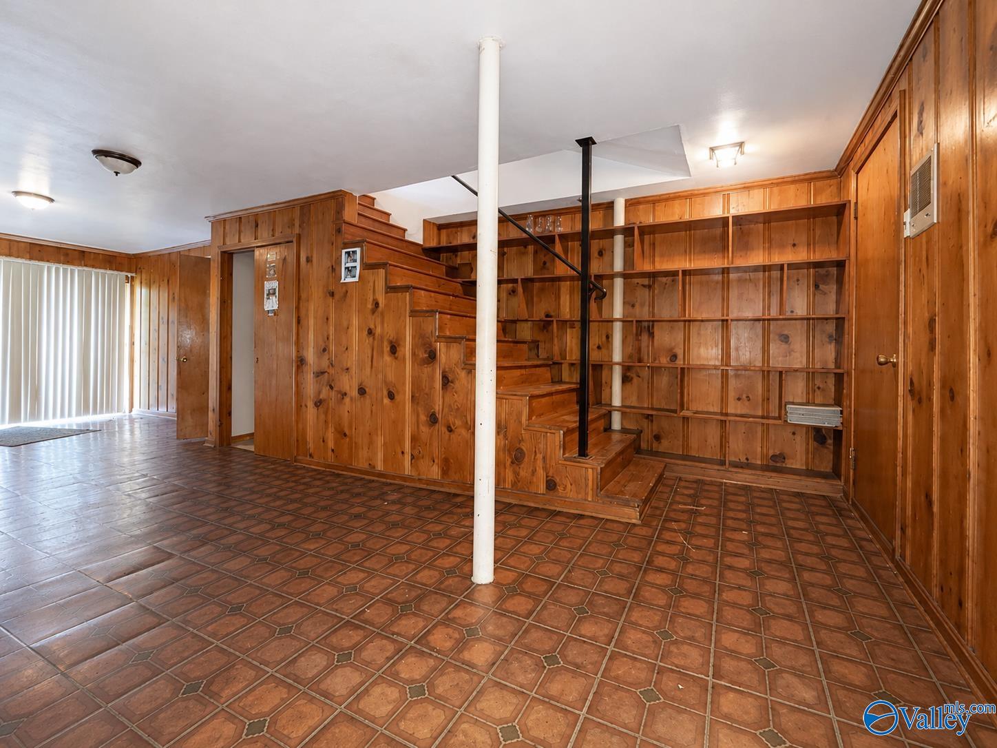 2401 Red Oak Road