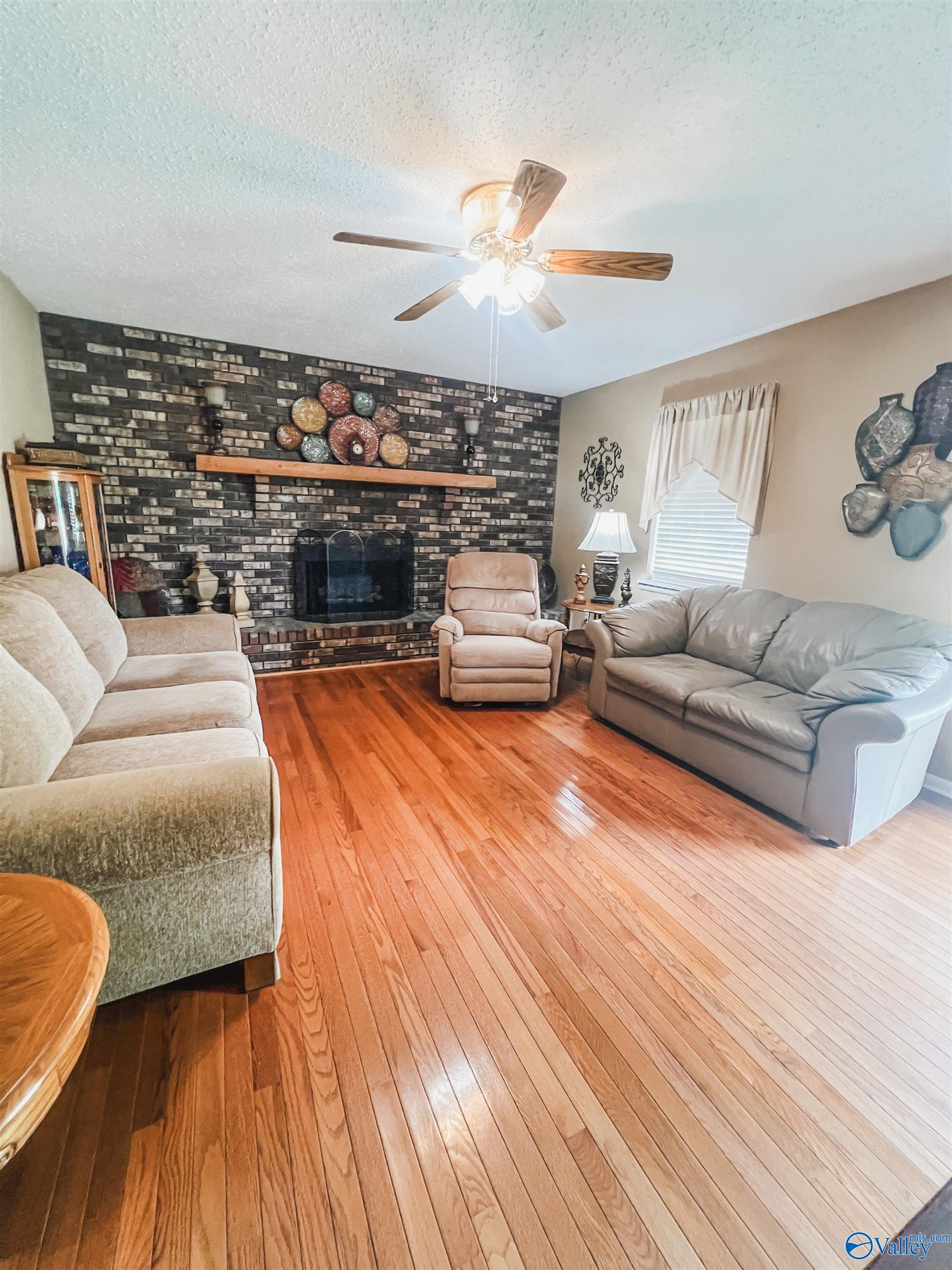 3694 Vistamont Circle