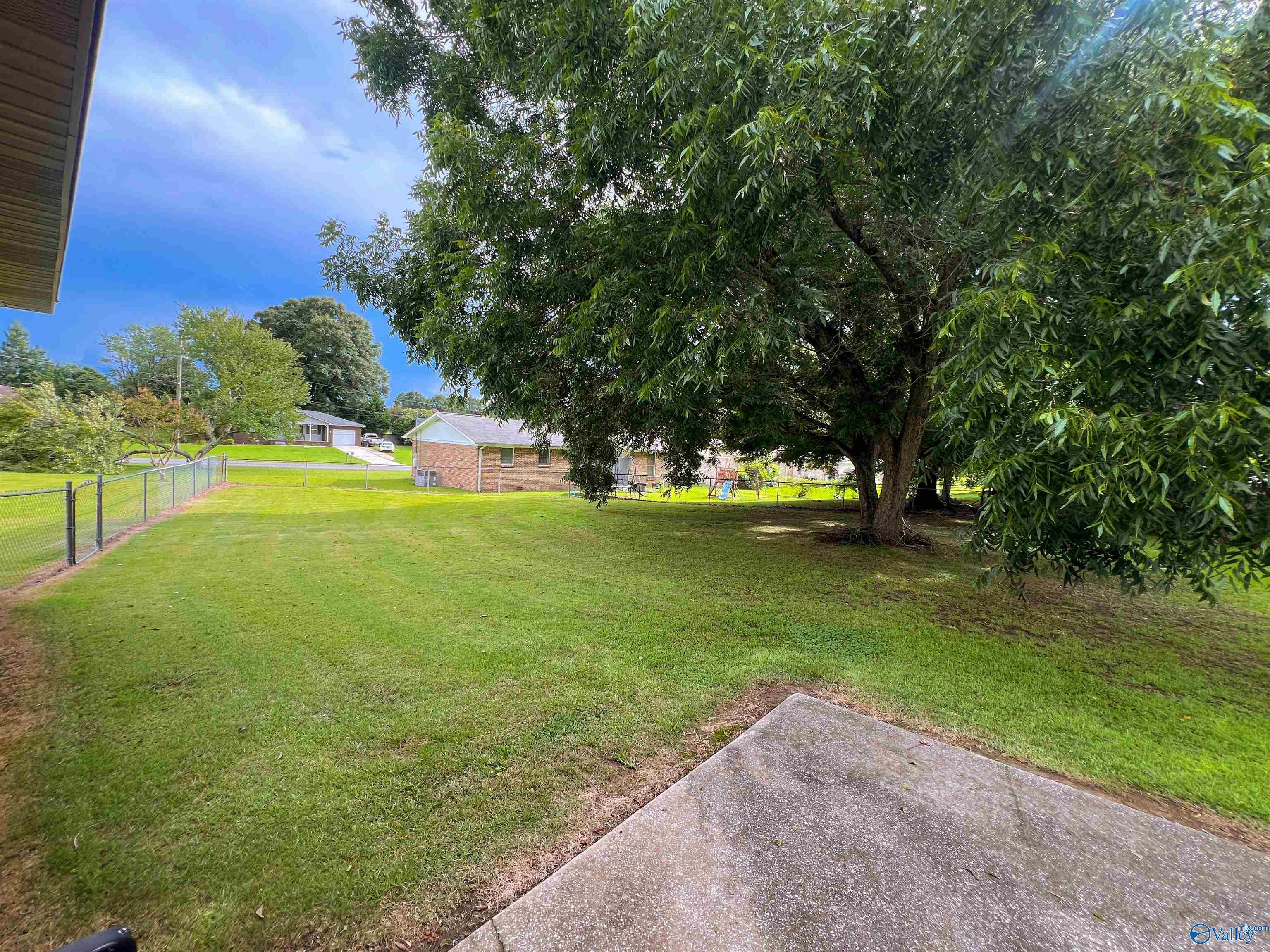3694 Vistamont Circle
