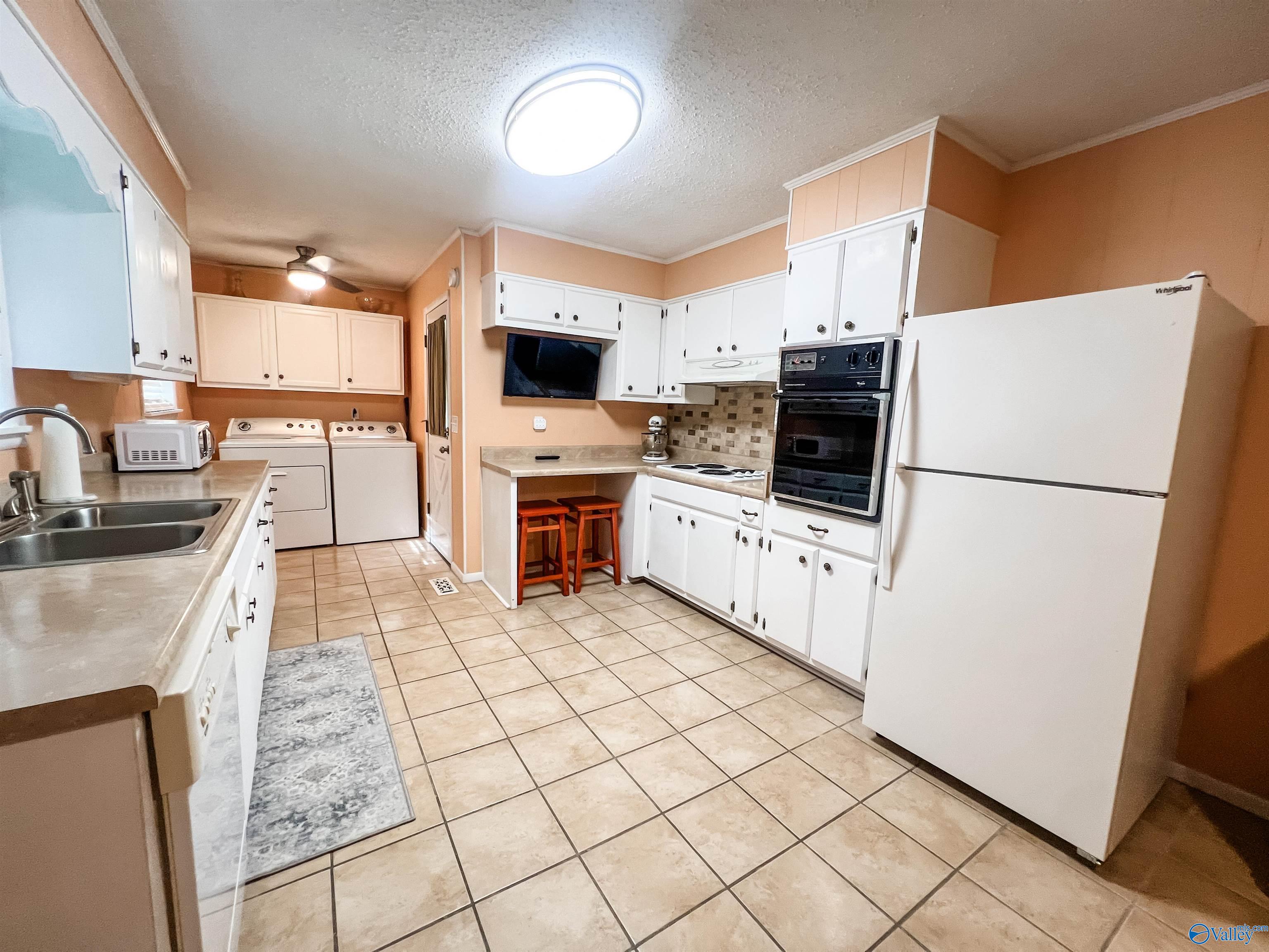 3694 Vistamont Circle