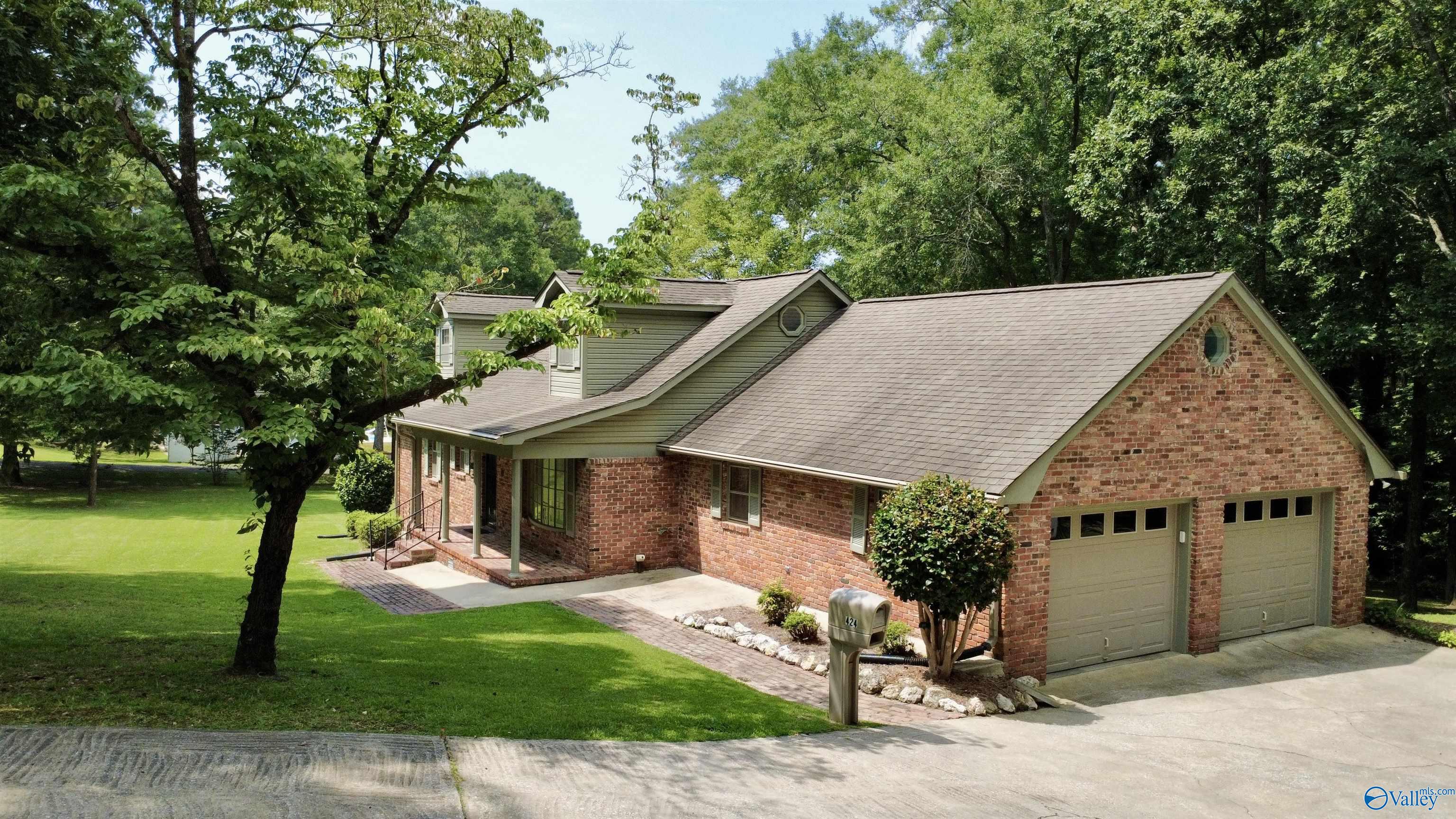 424 Shamrock Lane
