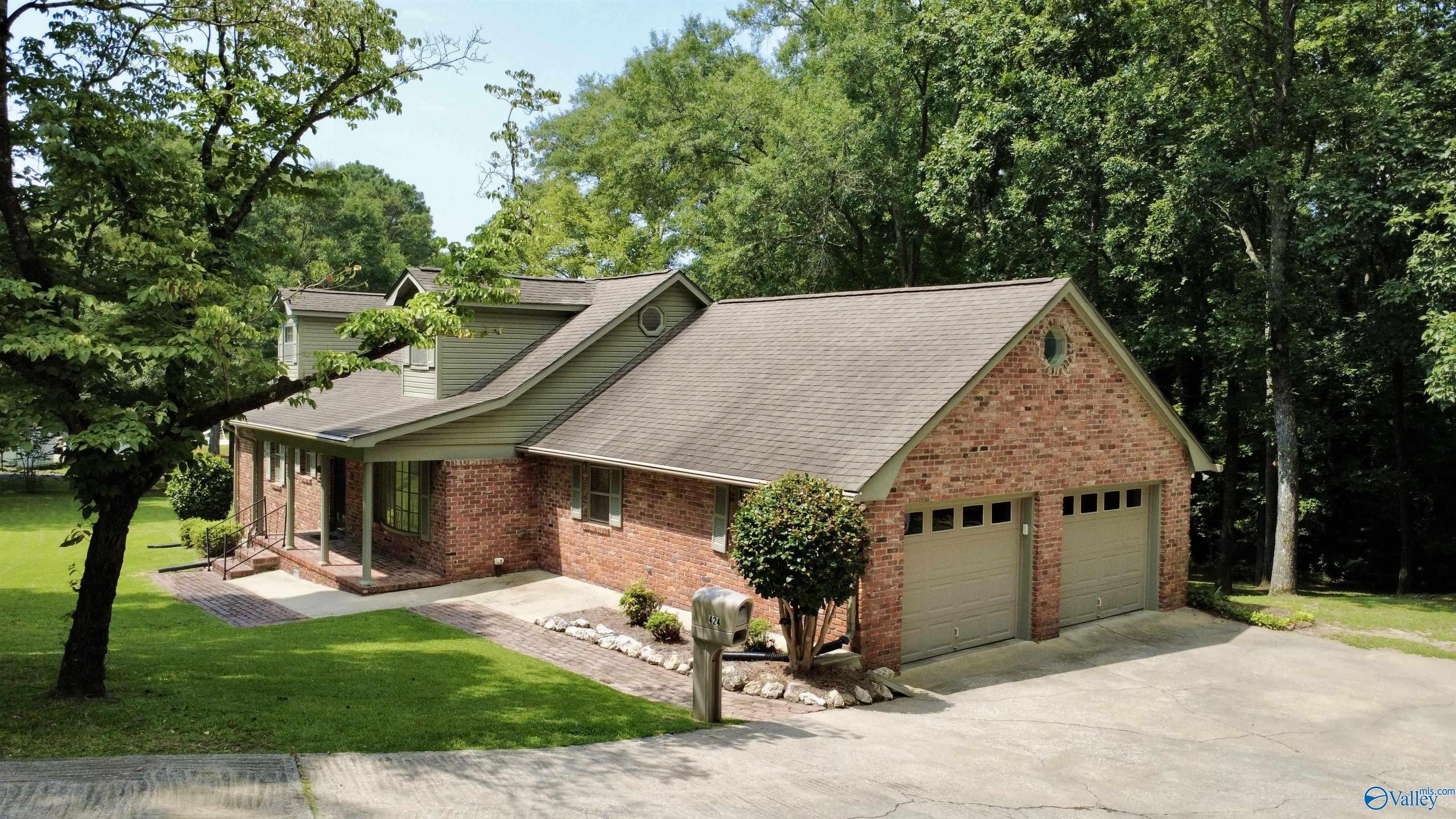 424 Shamrock Lane